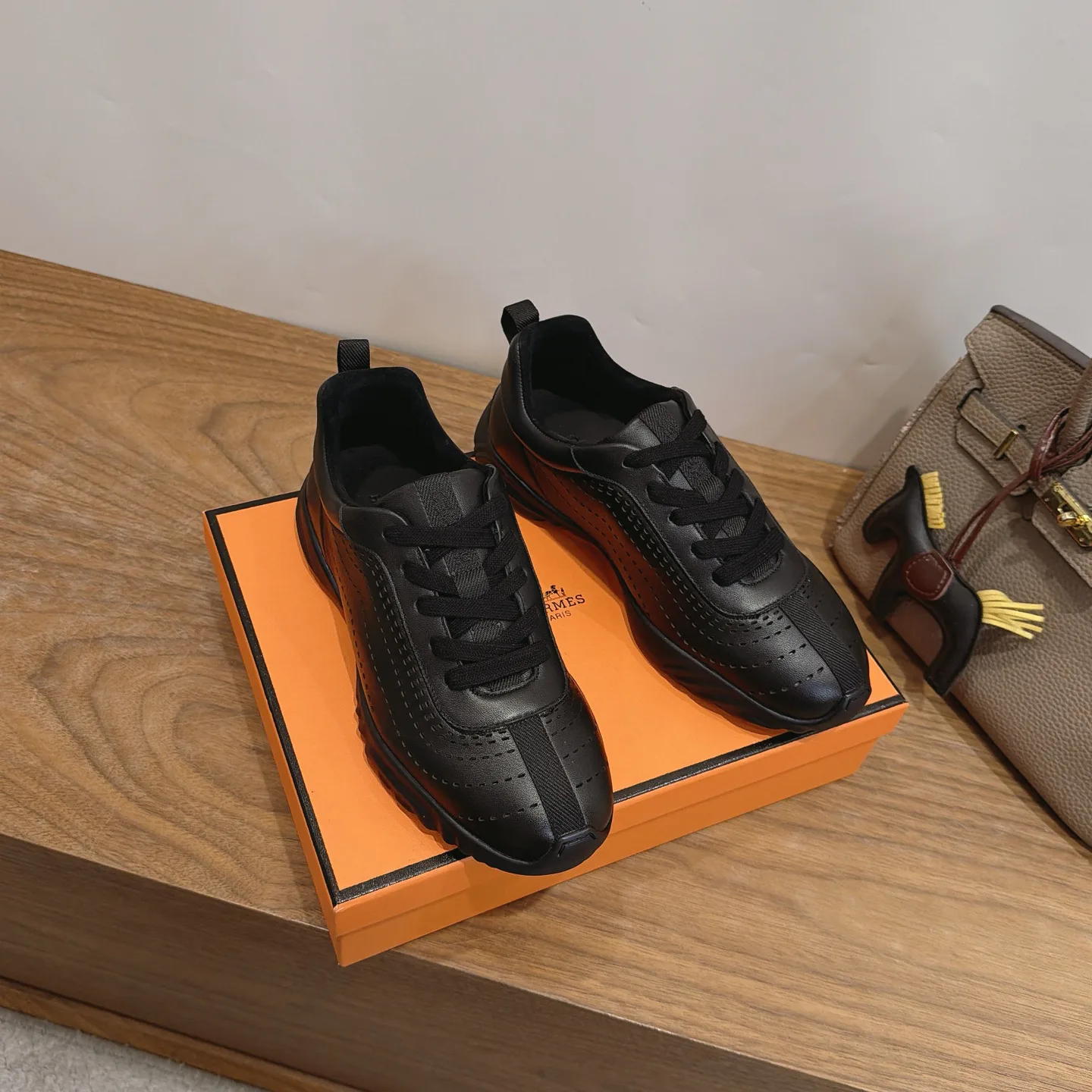 Women's Sneakers HERMES 18230944