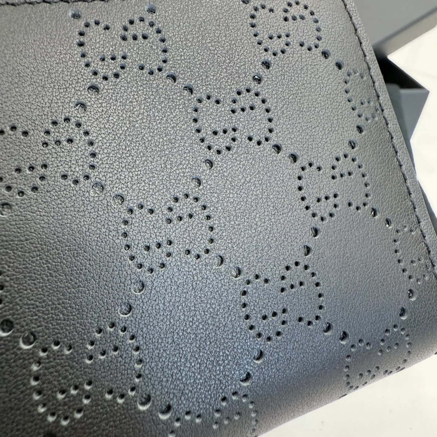 Women's Clutches GUCCI 17947852