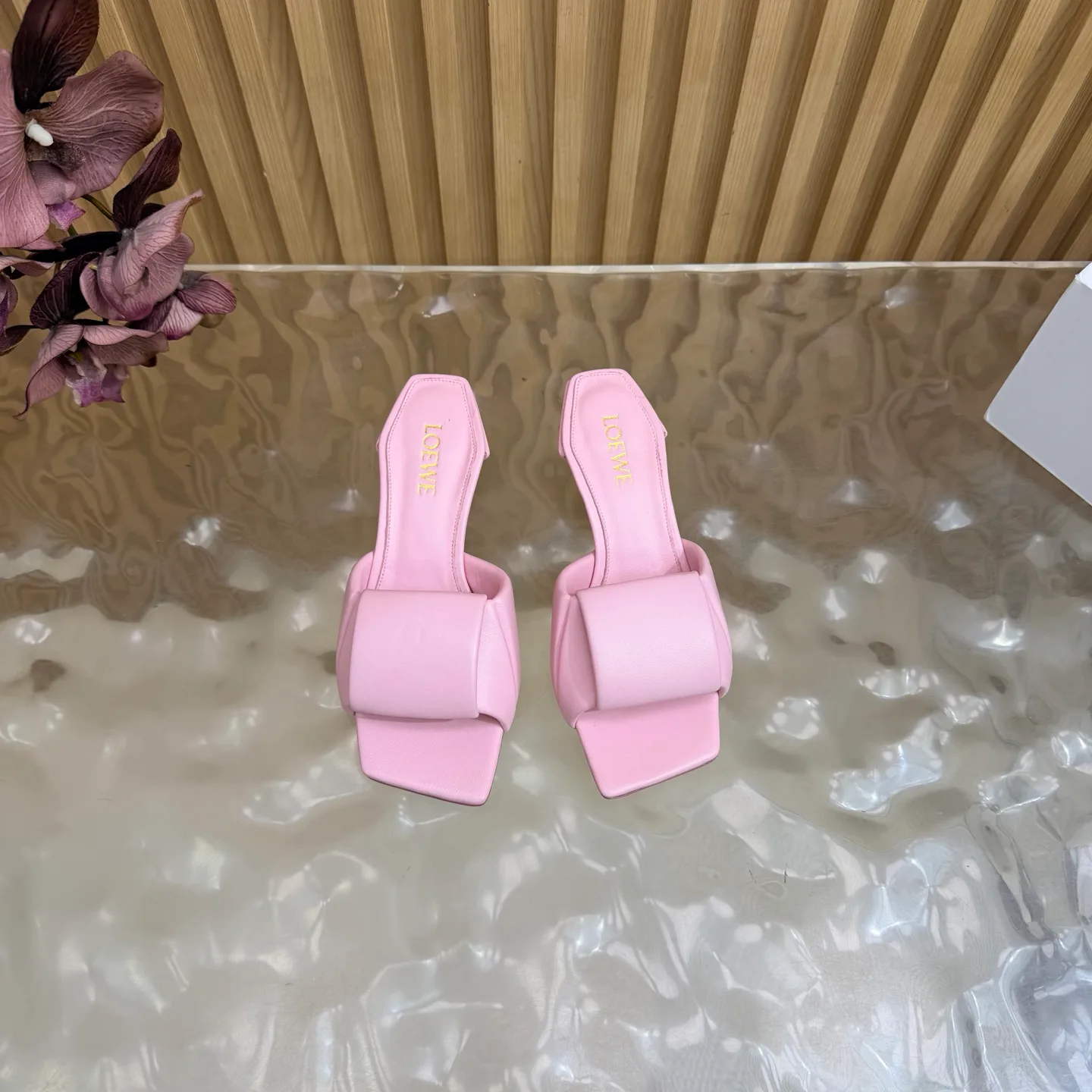 Women's Mules And Clogs LOEWE 18062401