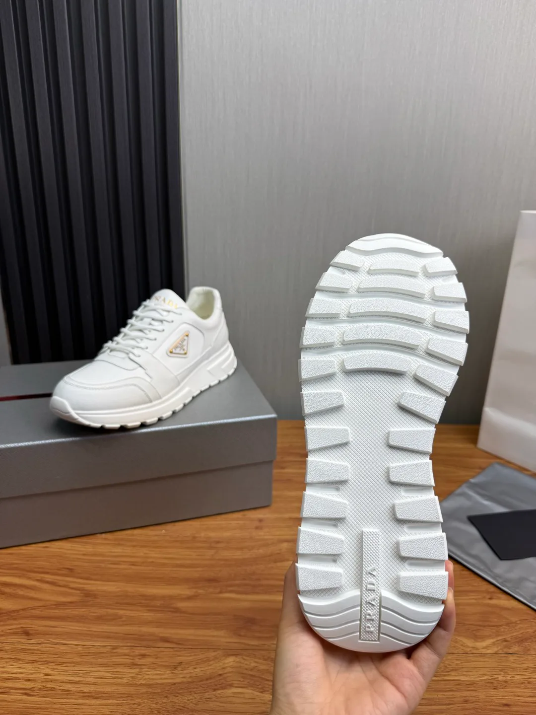 Men's Sneakers PRADA 18418642