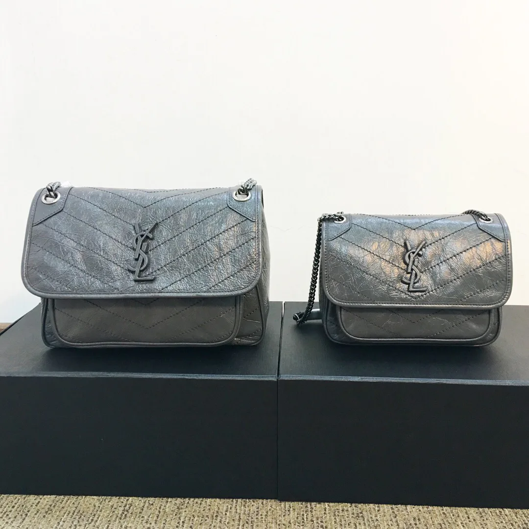 Women's Classic Handbags SAINT LAURENT 17698320
