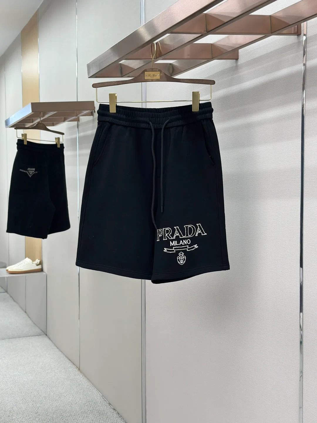 Men's Shorts PRADA 17468338