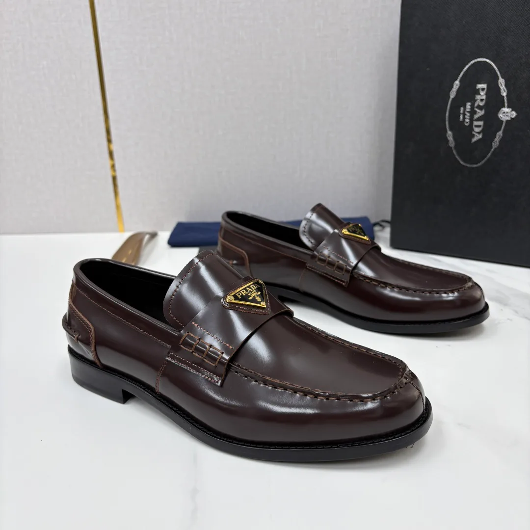 Men's Loafers And Dress Shoes PRADA 18367970