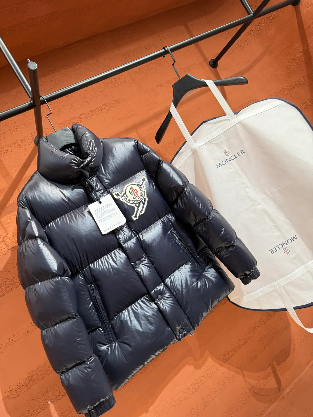 Men's Jackets And Down Jackets MONCLER 18237493