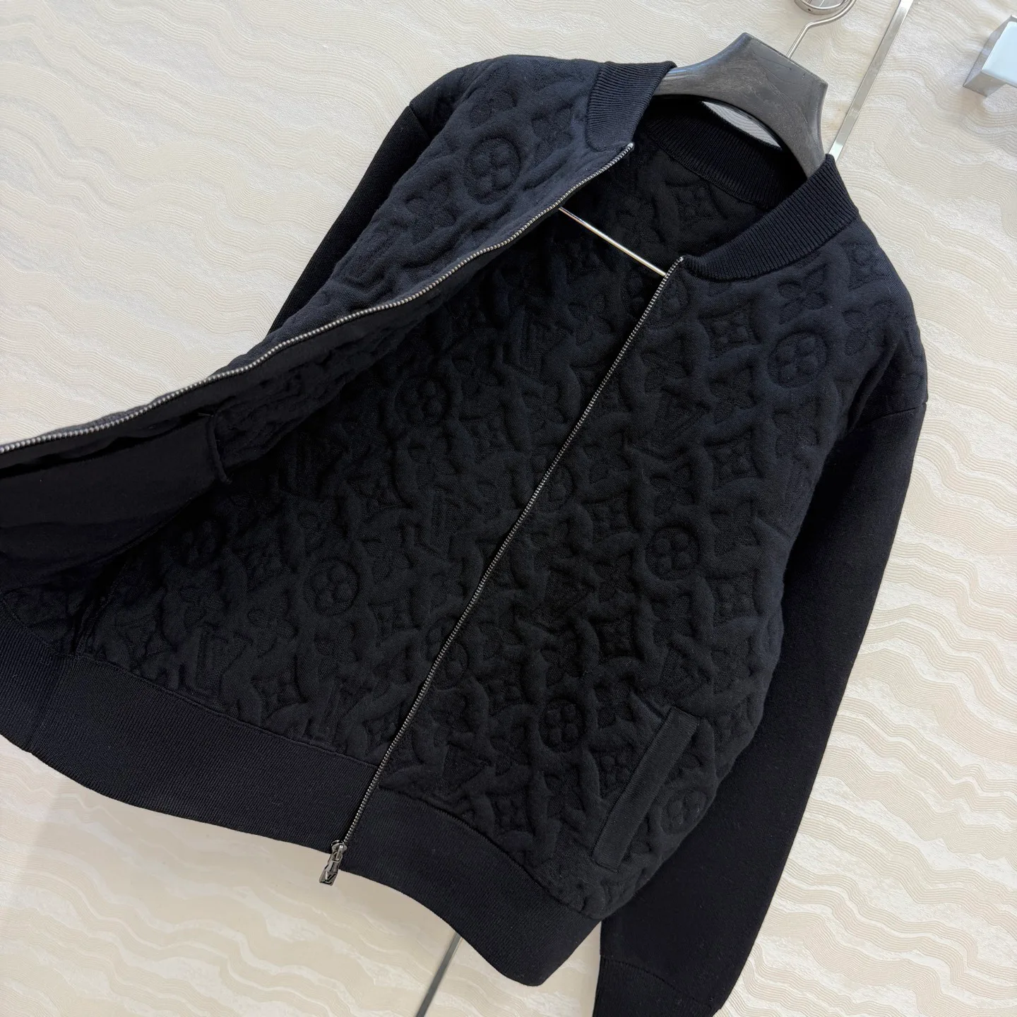 Women's Jackets And Down Jackets LOUIS VUITTON 18439432