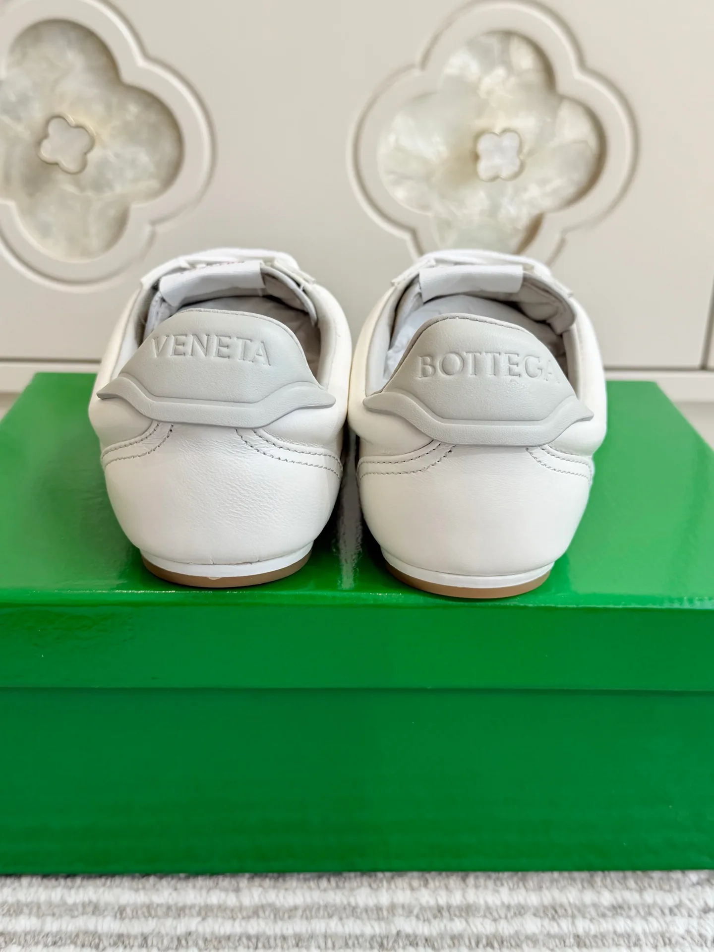 Women's Sneakers BOTTEGA VENETA 18092144
