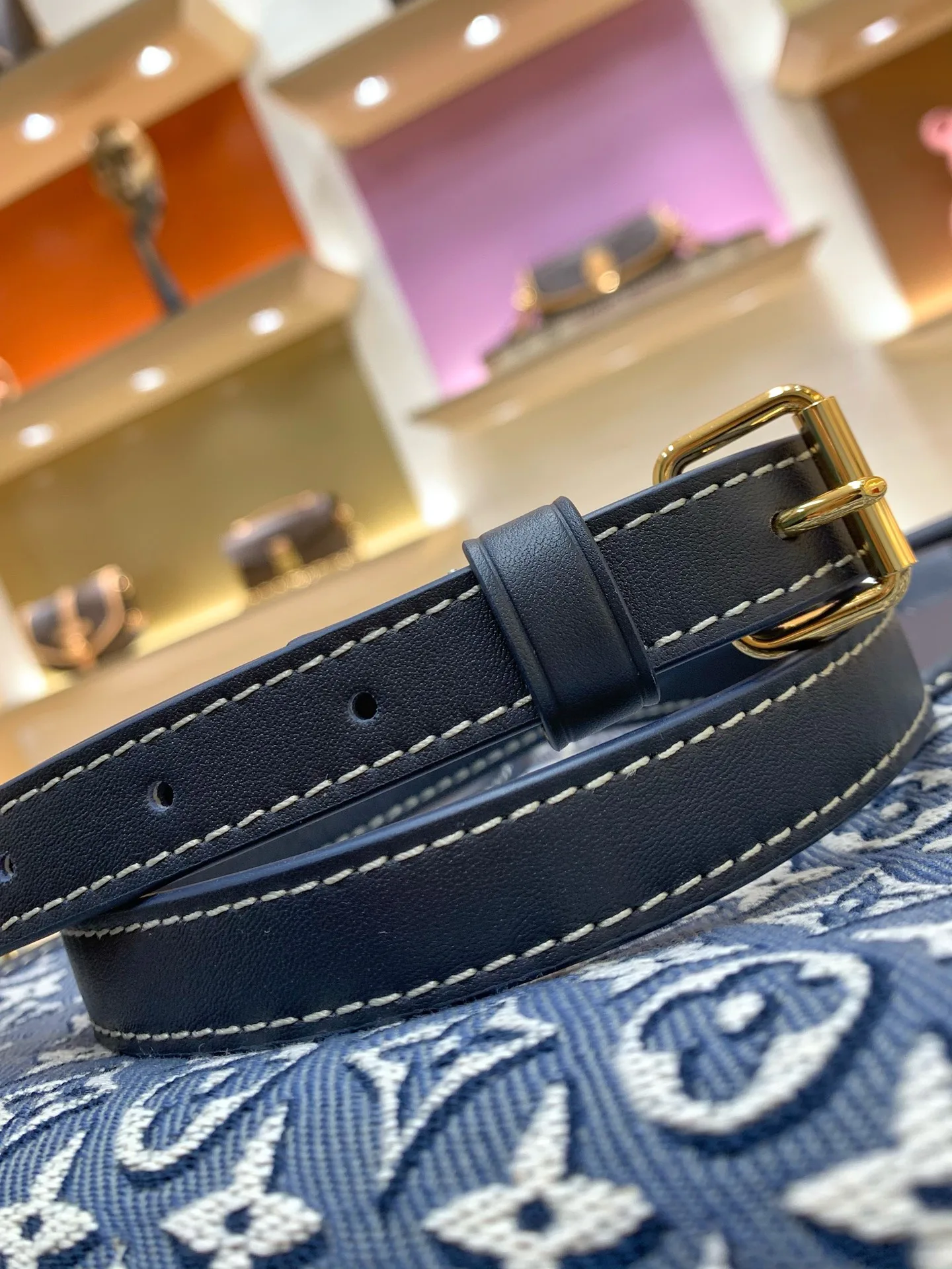 Women's Classic Handbags LOUIS VUITTON 18461033