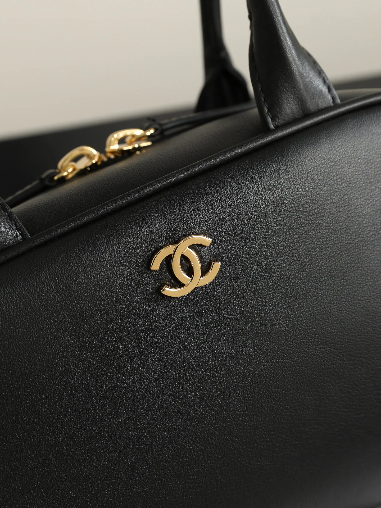 Women's Classic Handbags CHANEL 18147740