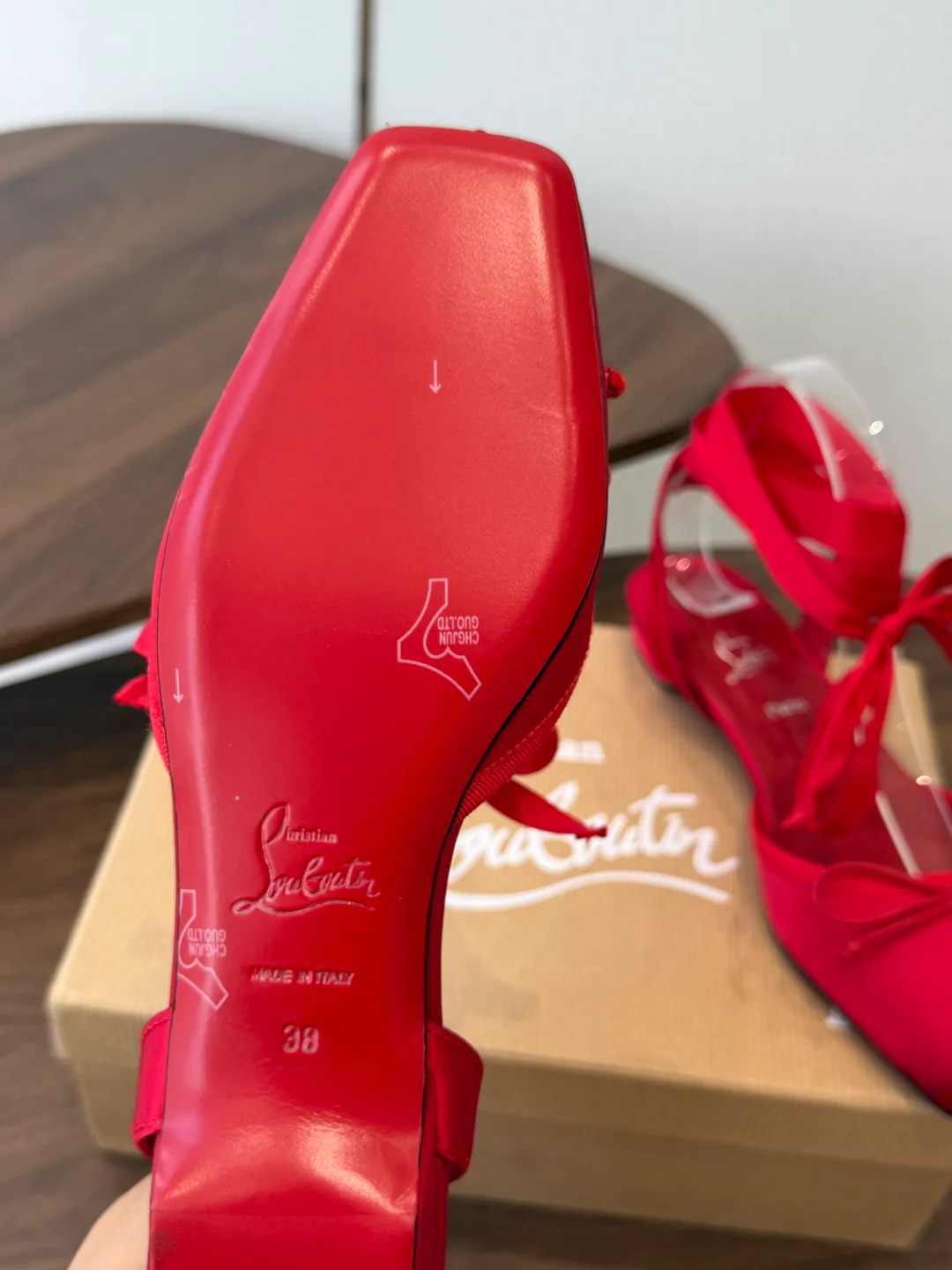 Women's Heels CHRISTIAN LOUBOUTIN 17461354