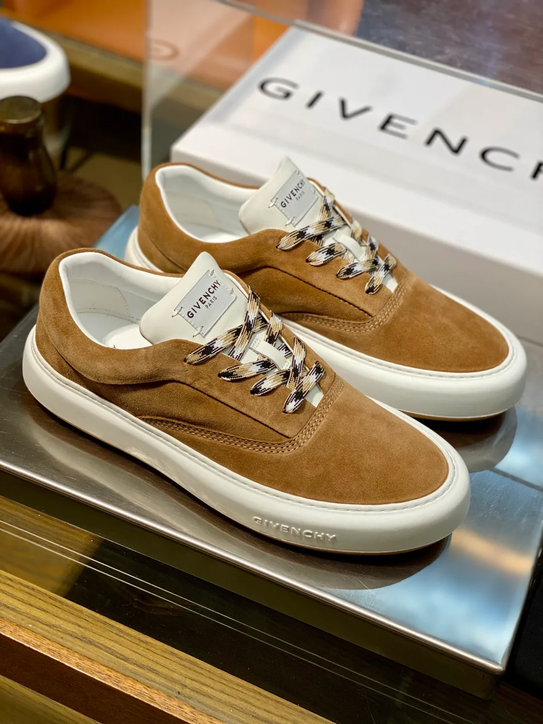 Кроссовки Мужские Givenchy 18562066