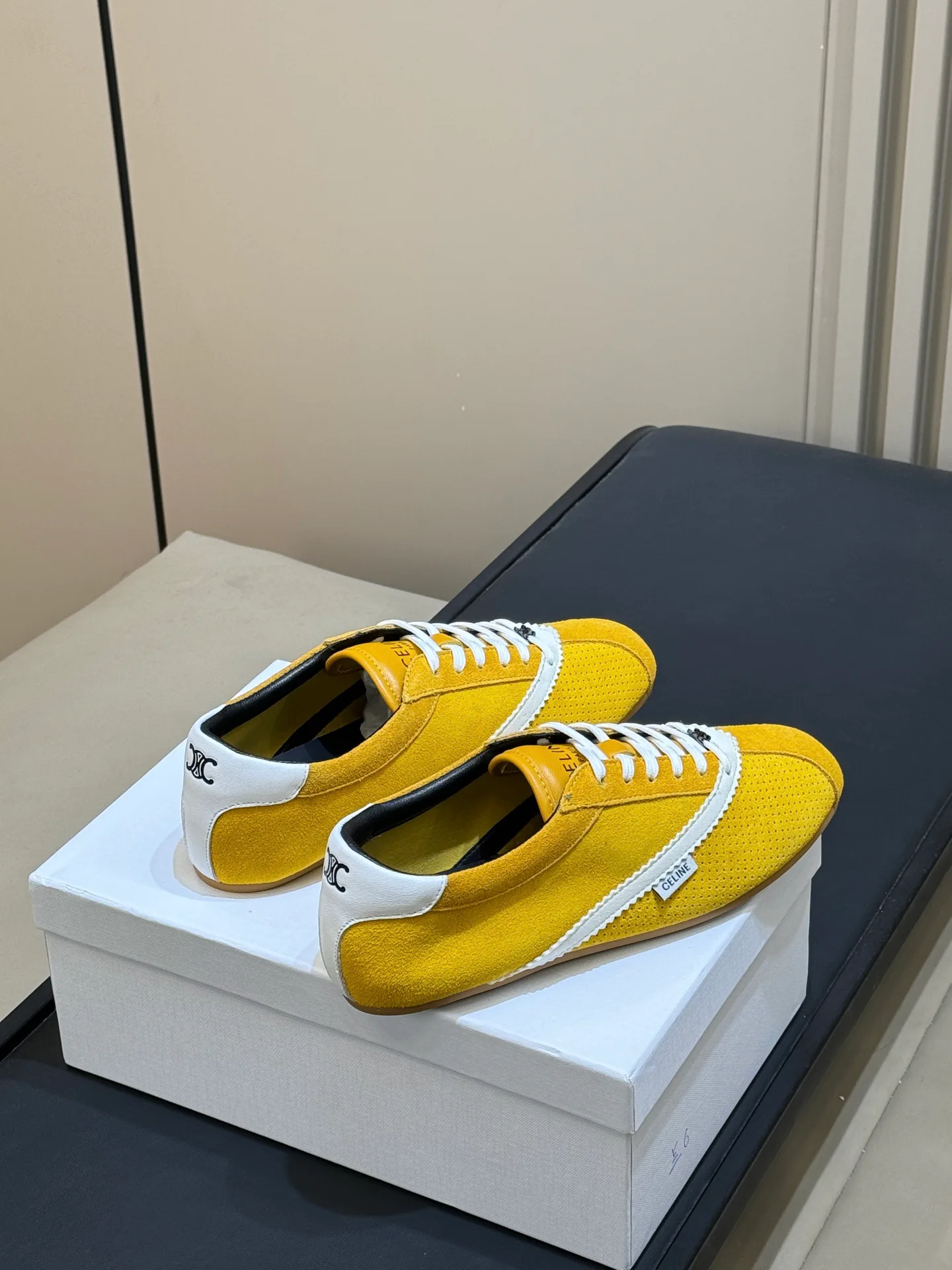 Women's Sneakers CELINE 18072899