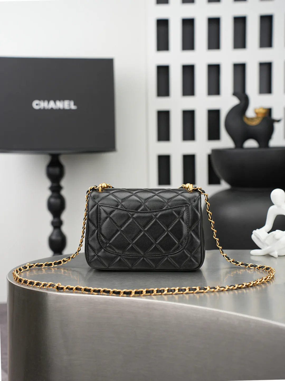 Women's Classic Handbags CHANEL 17498582