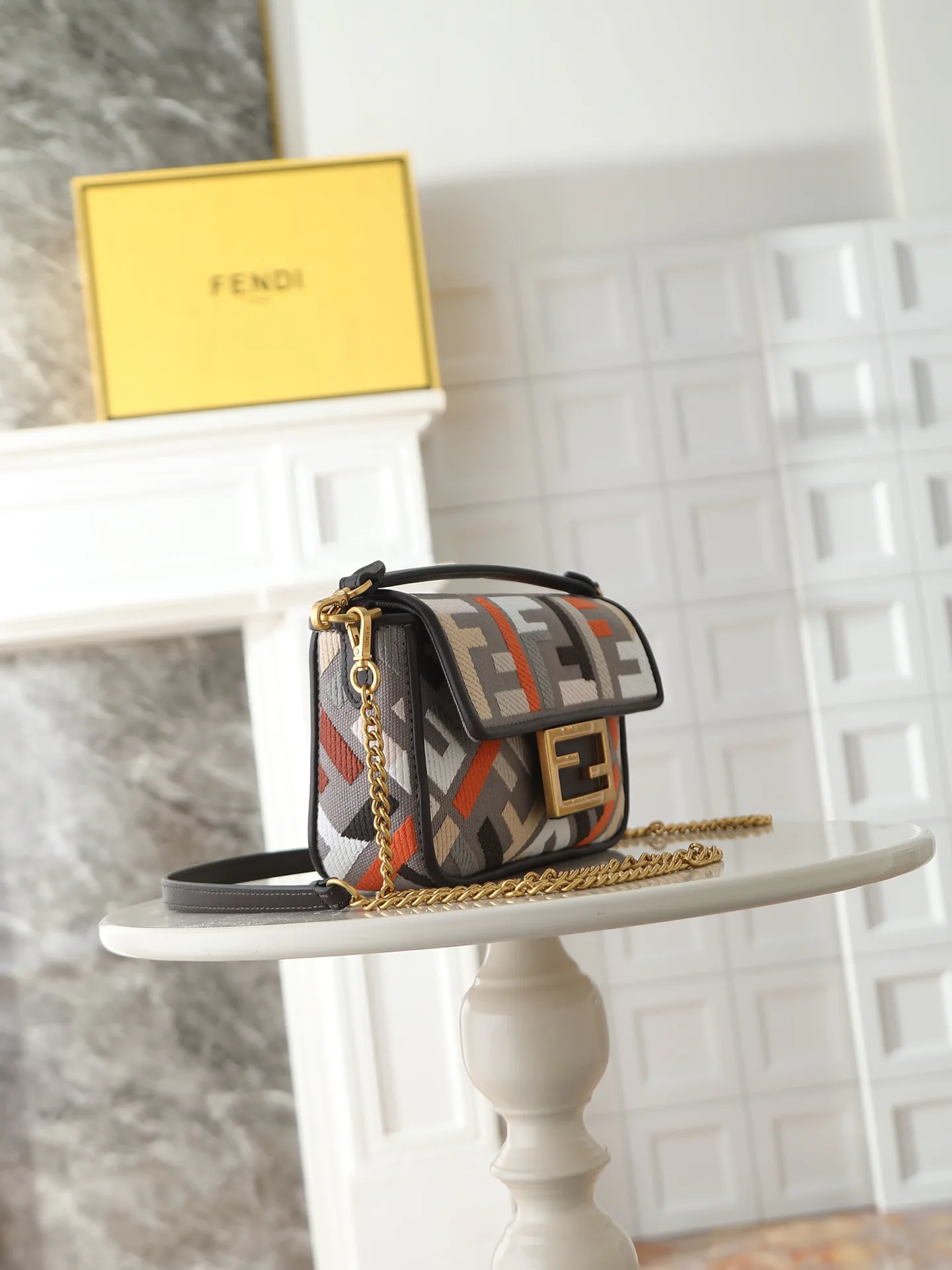 Women's Classic Handbags FENDI 17880630