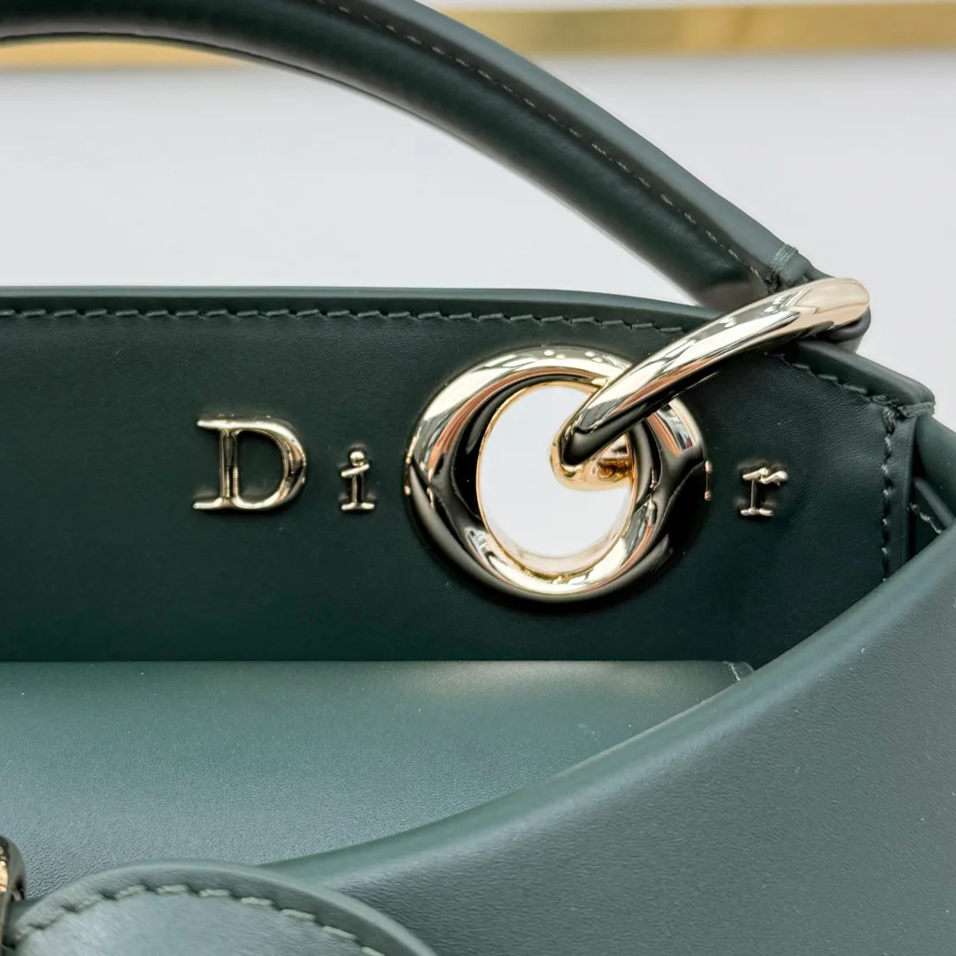 Классические Сумки Женские Christian Dior 18573949