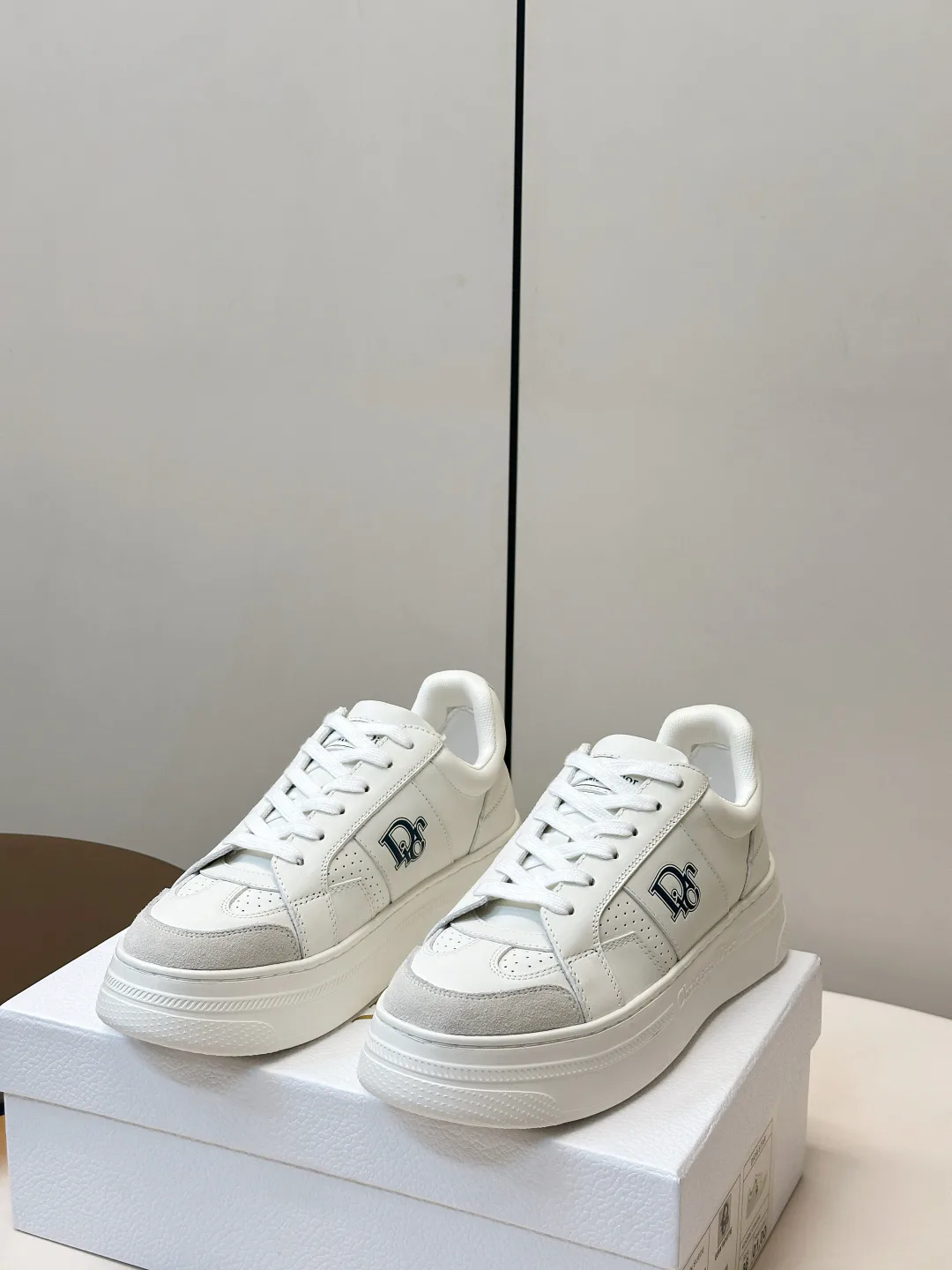Women's Sneakers CHRISTIAN DIOR 18080406