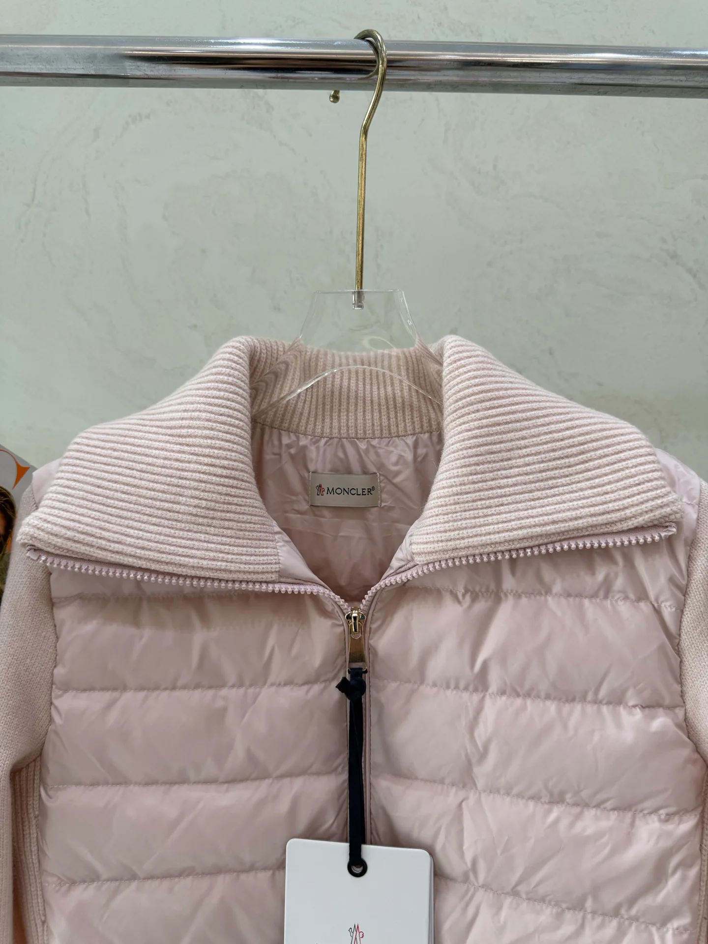 Women's Jackets And Down Jackets MONCLER 17918881