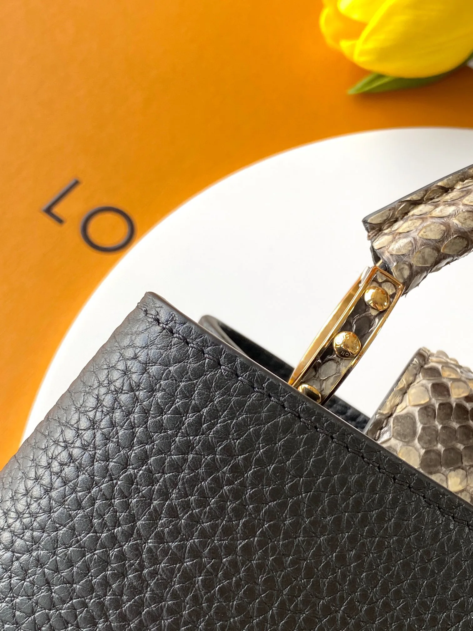 Women's Classic Handbags LOUIS VUITTON 18520997