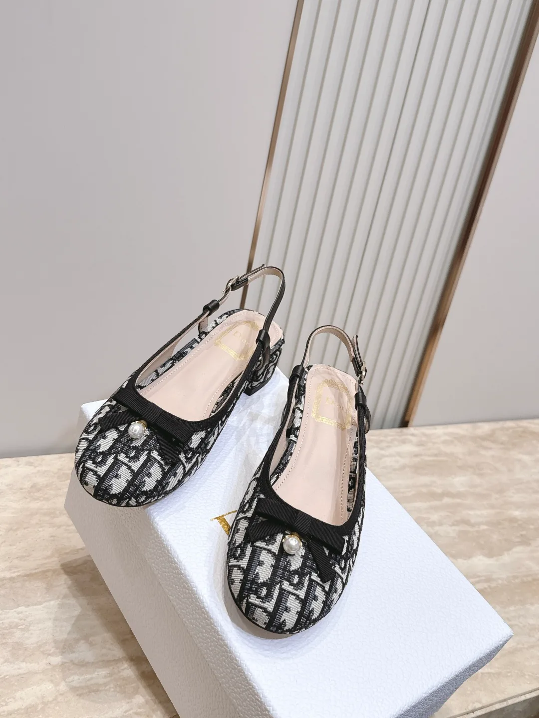 Women's Open-Toe Sandals CHRISTIAN DIOR 18025853