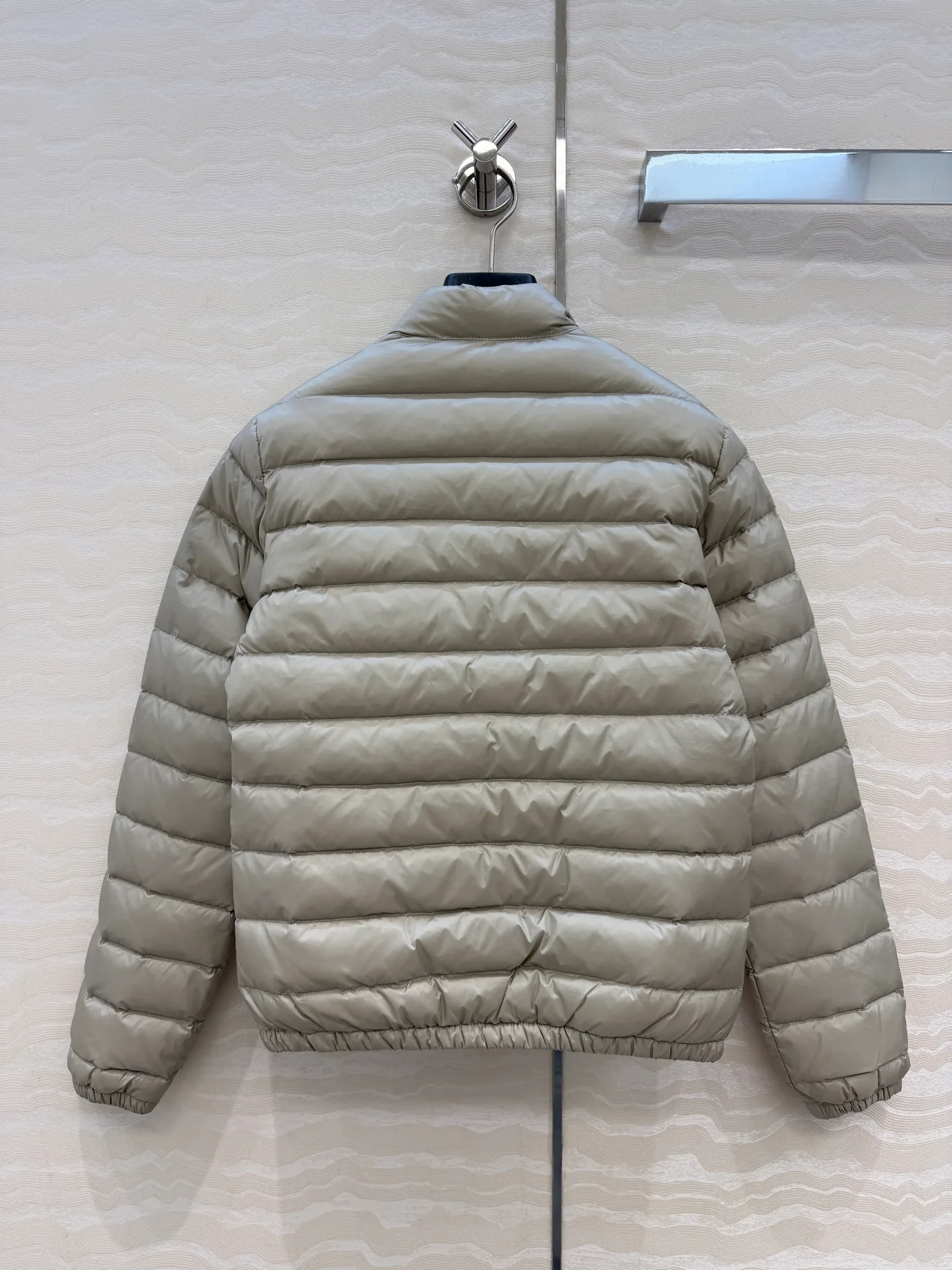 Women's Jackets And Down Jackets MONCLER 18402509