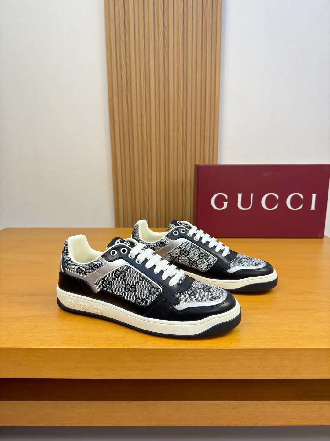 Men's Sneakers GUCCI 18142457