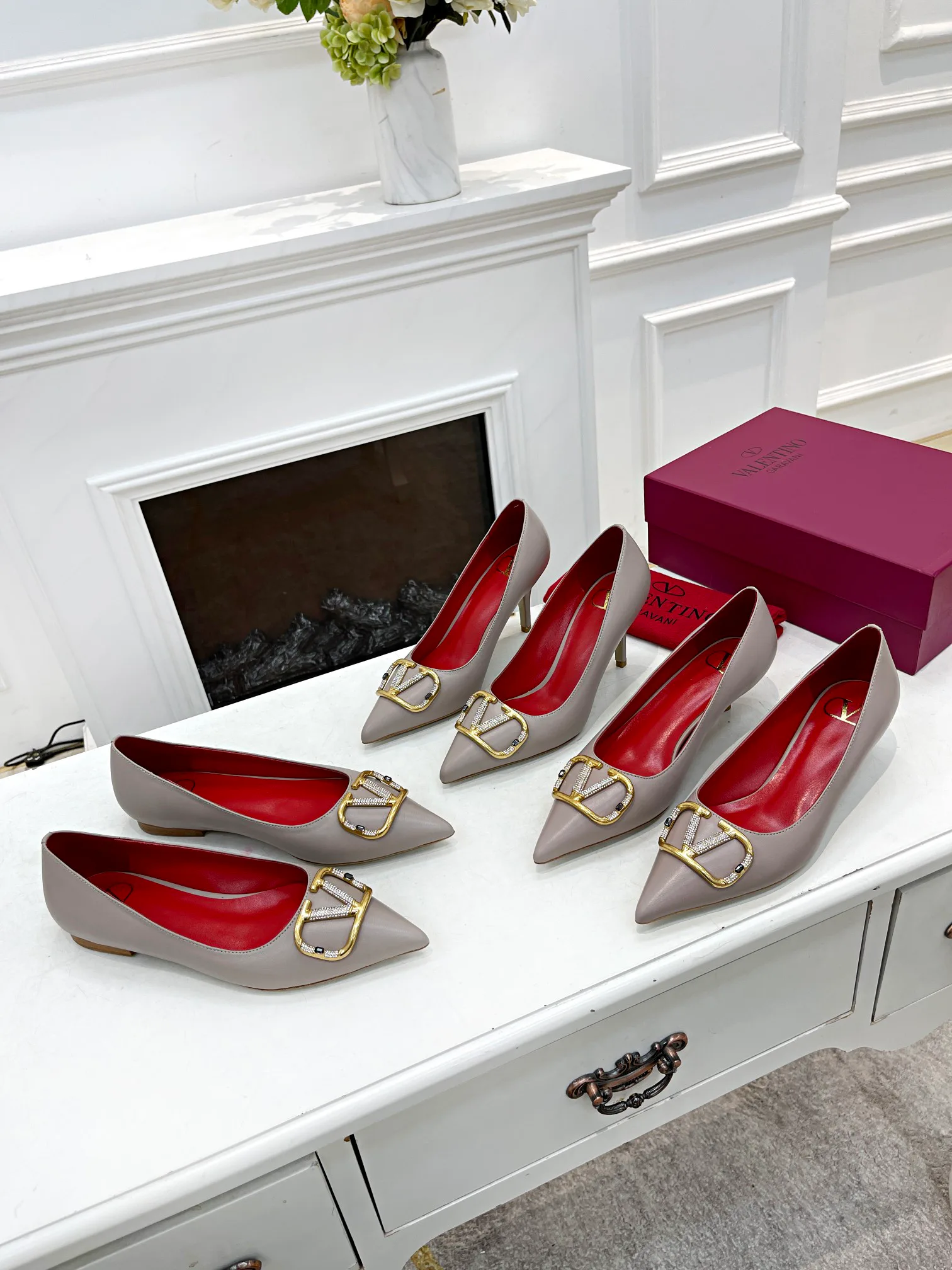 Women's Heels VALENTINO 17956839