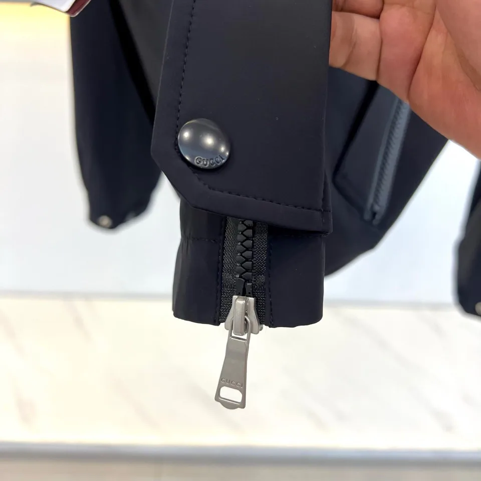Women's Jackets And Down Jackets GUCCI 18416750