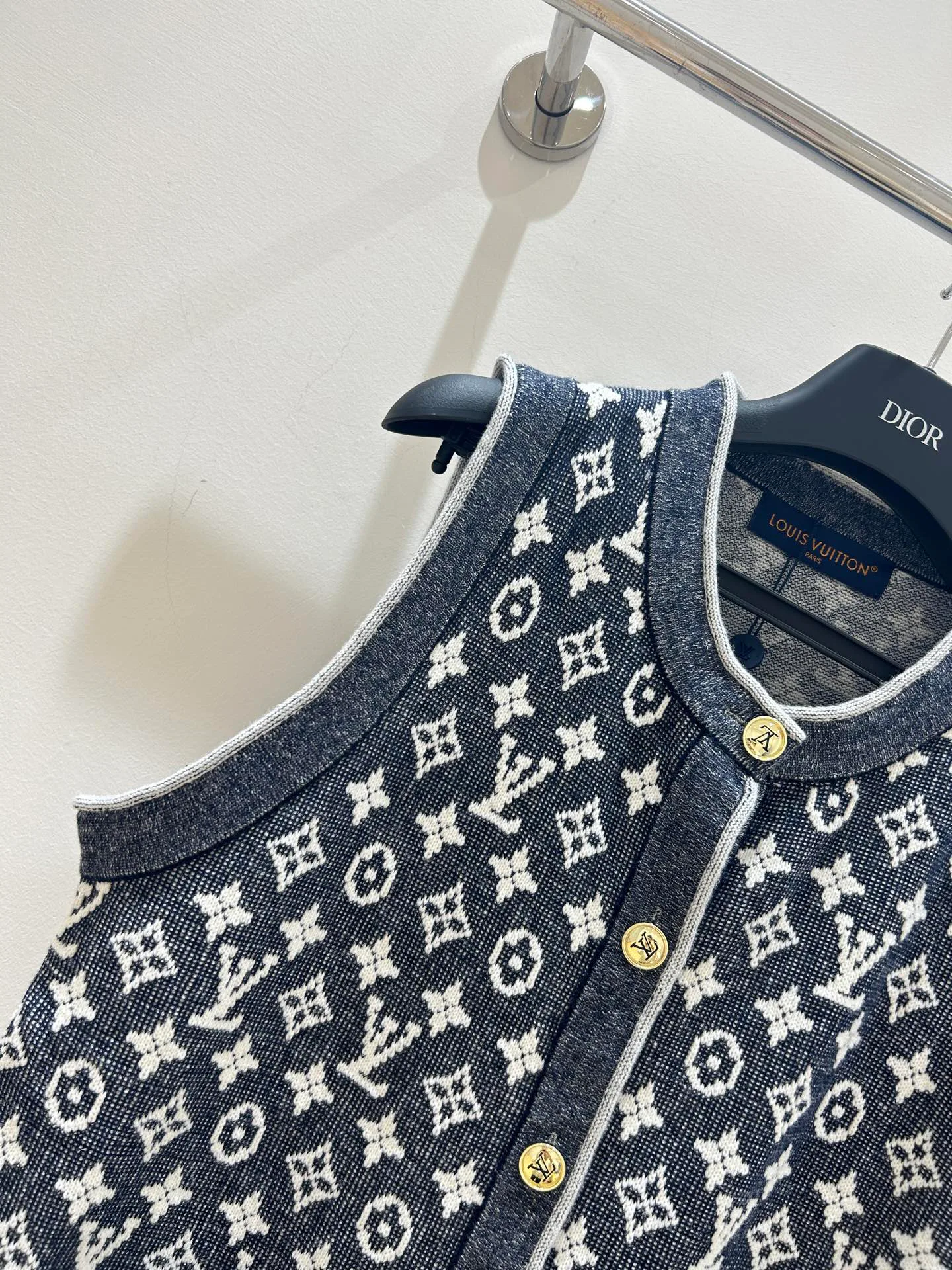 Women's Vests LOUIS VUITTON 18097082