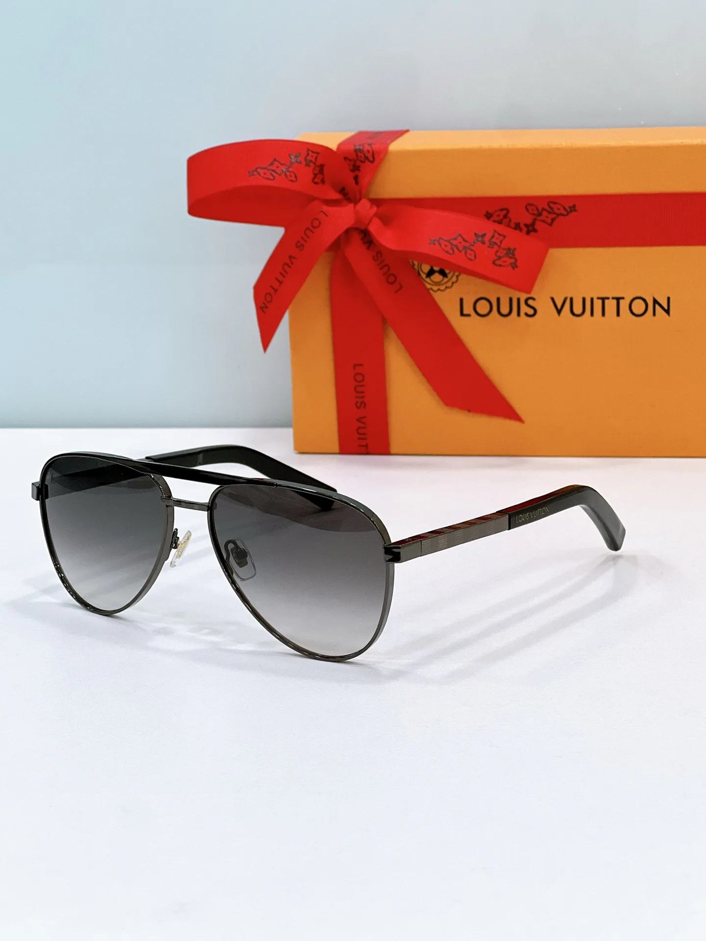 Glasses LOUIS VUITTON 17546258