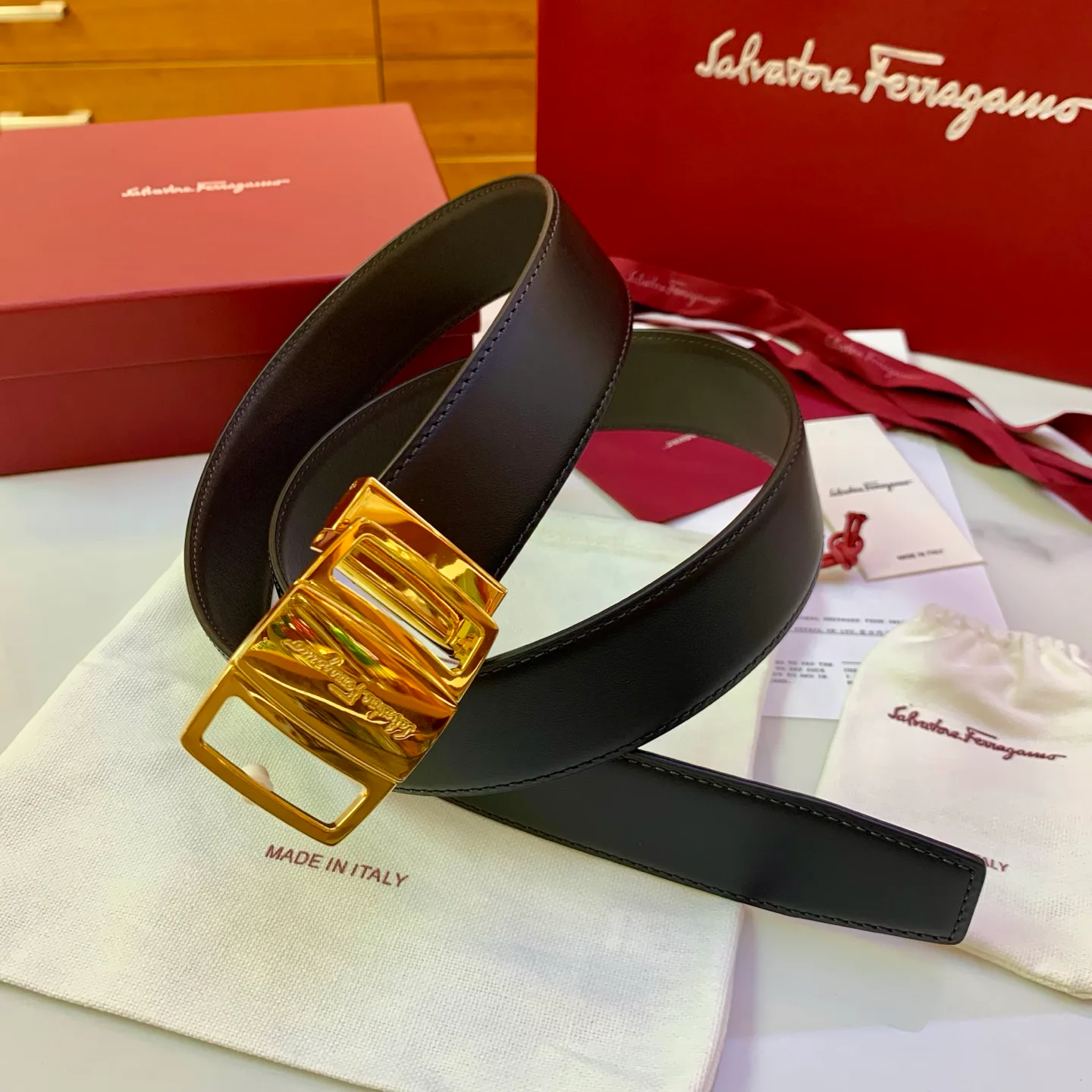 Belts SALVATORE FERRAGAMO 18040276