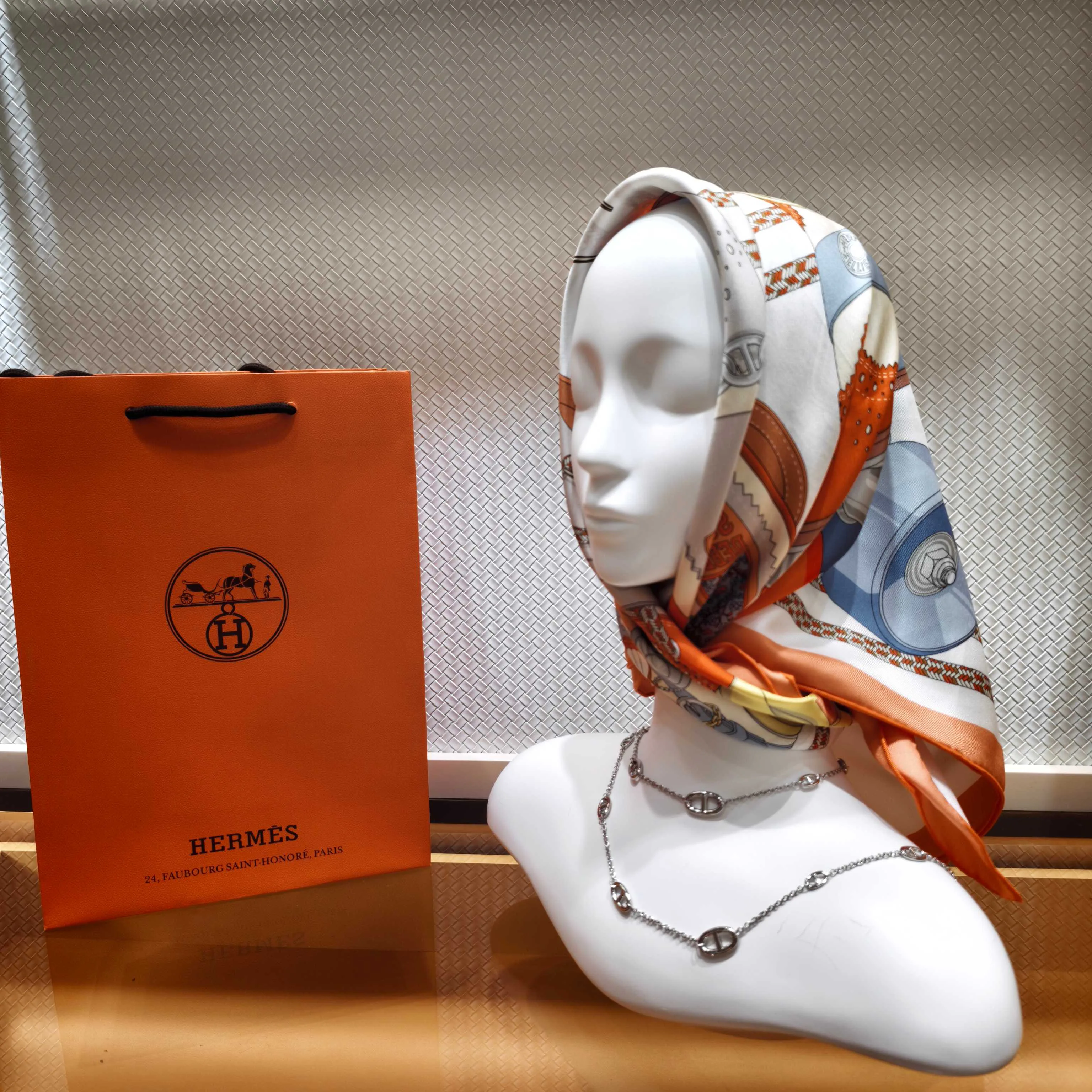 Silk Scarves HERMES 18167167