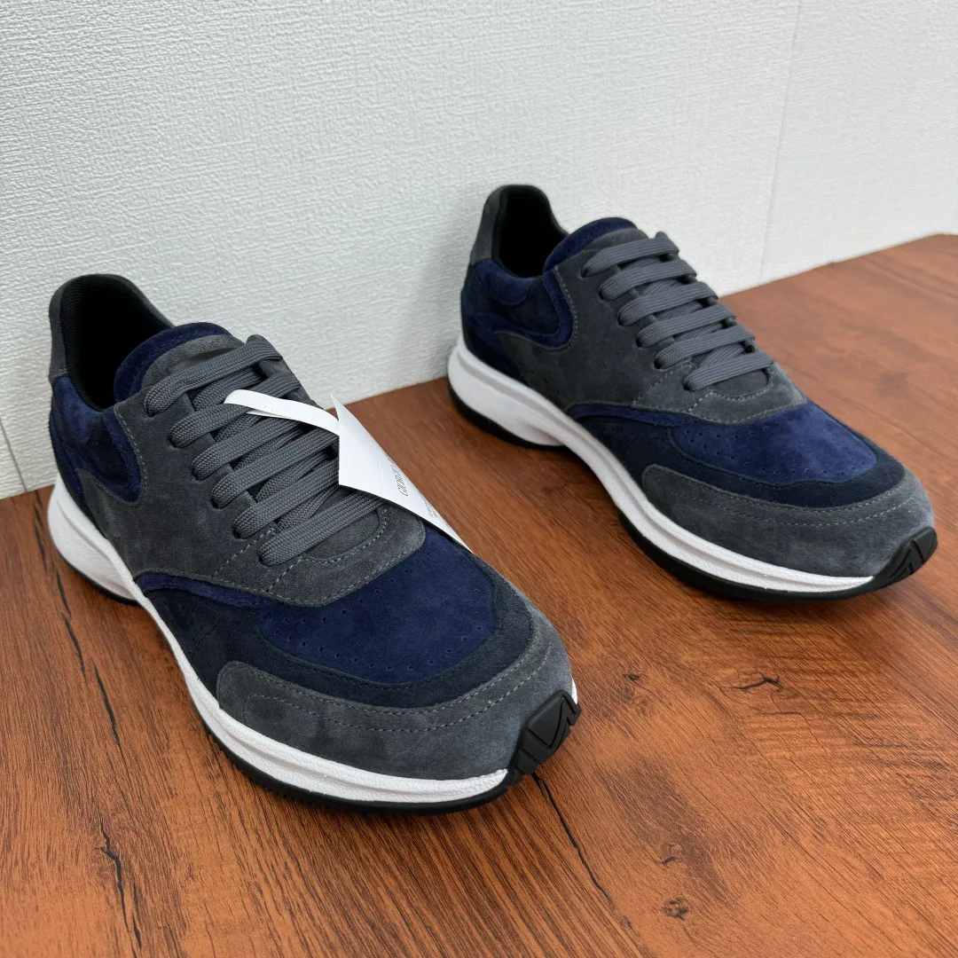 Men's Sneakers ARMANI 18100459