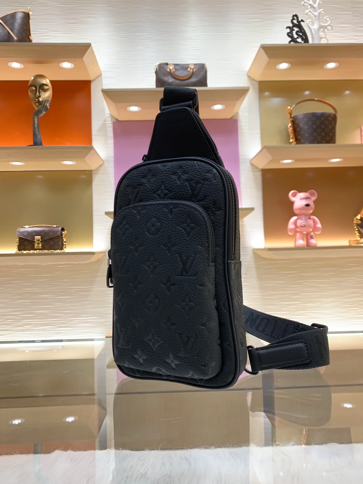 Women's Shoulder Bags LOUIS VUITTON 17802507