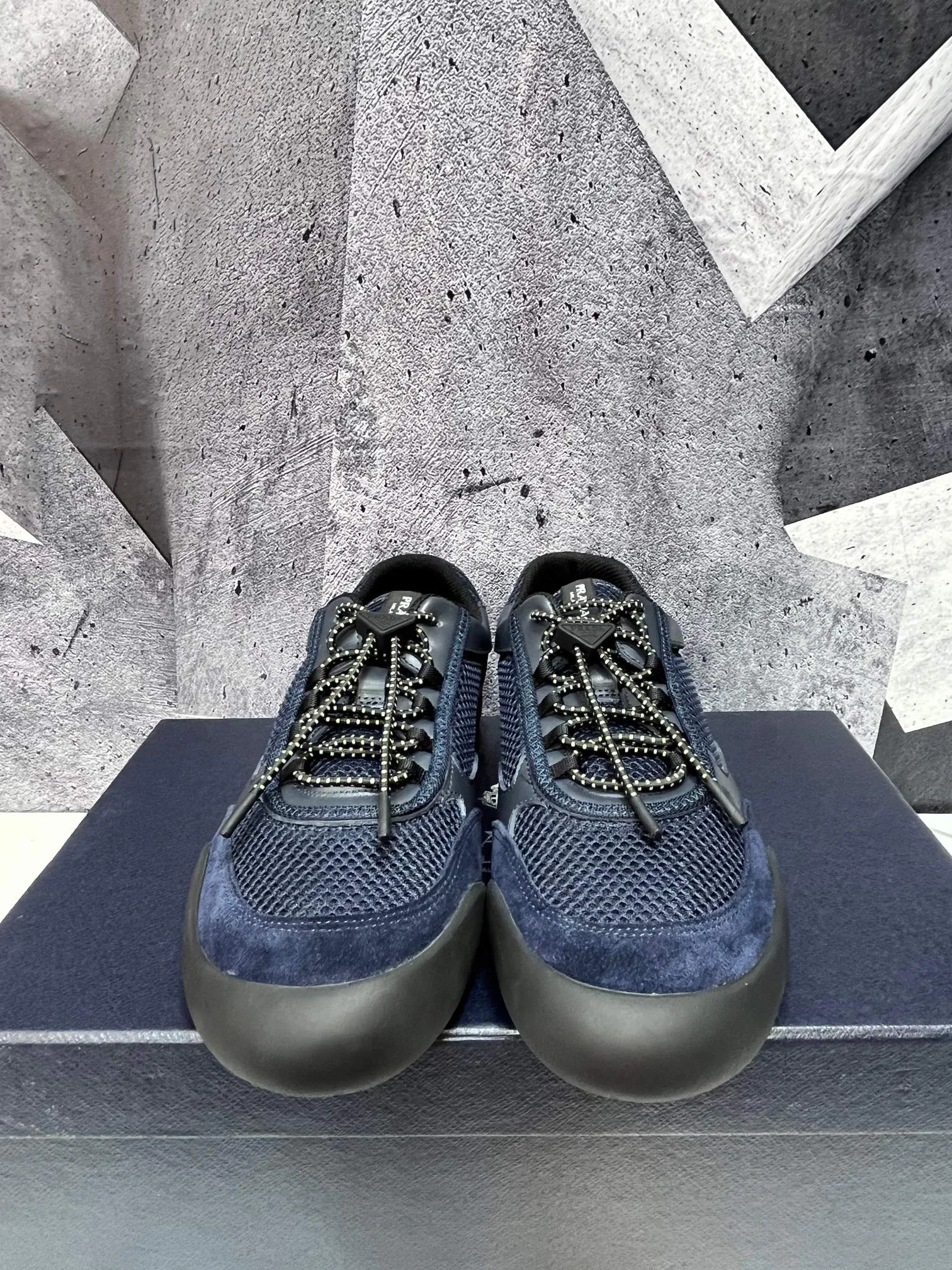 Men's Sneakers PRADA 17955459