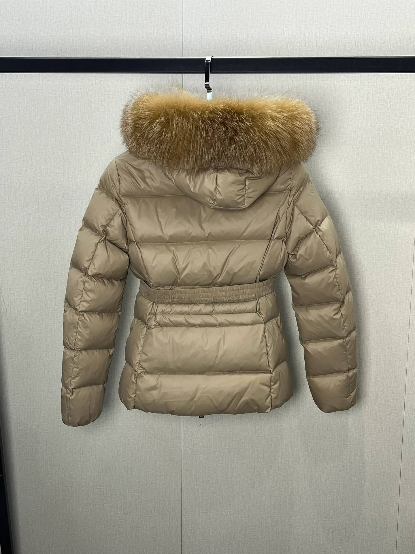 Women's Jackets And Down Jackets MONCLER 18130057