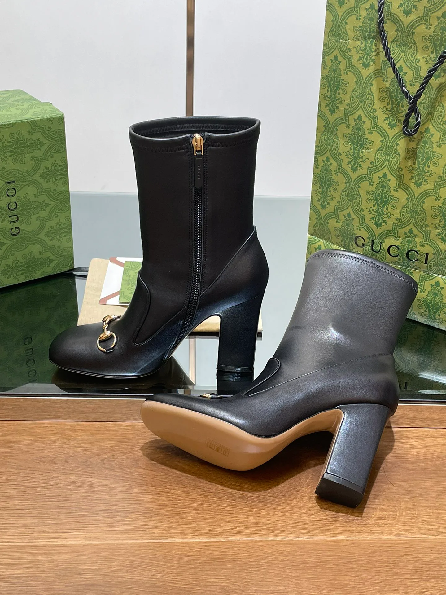 Women's Booties GUCCI 18083287