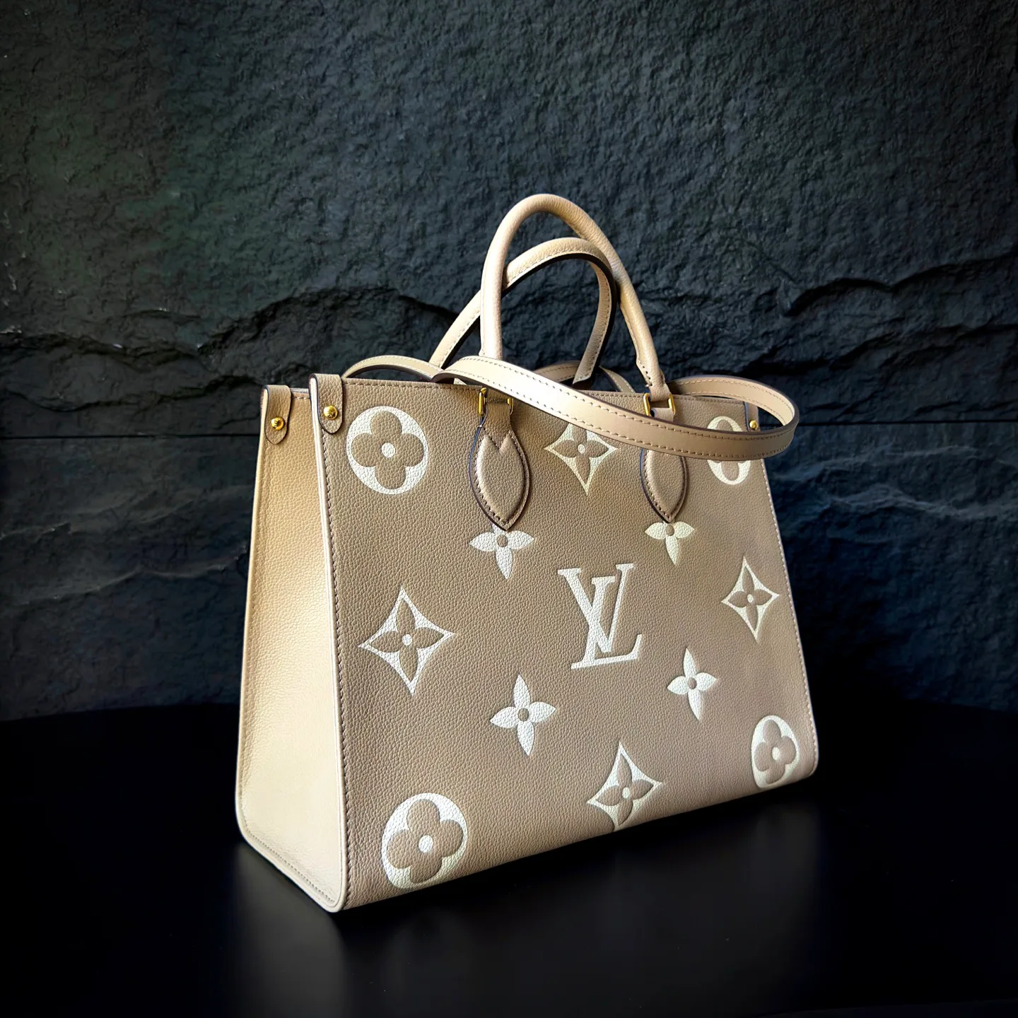 Women's Classic Handbags LOUIS VUITTON 18170502