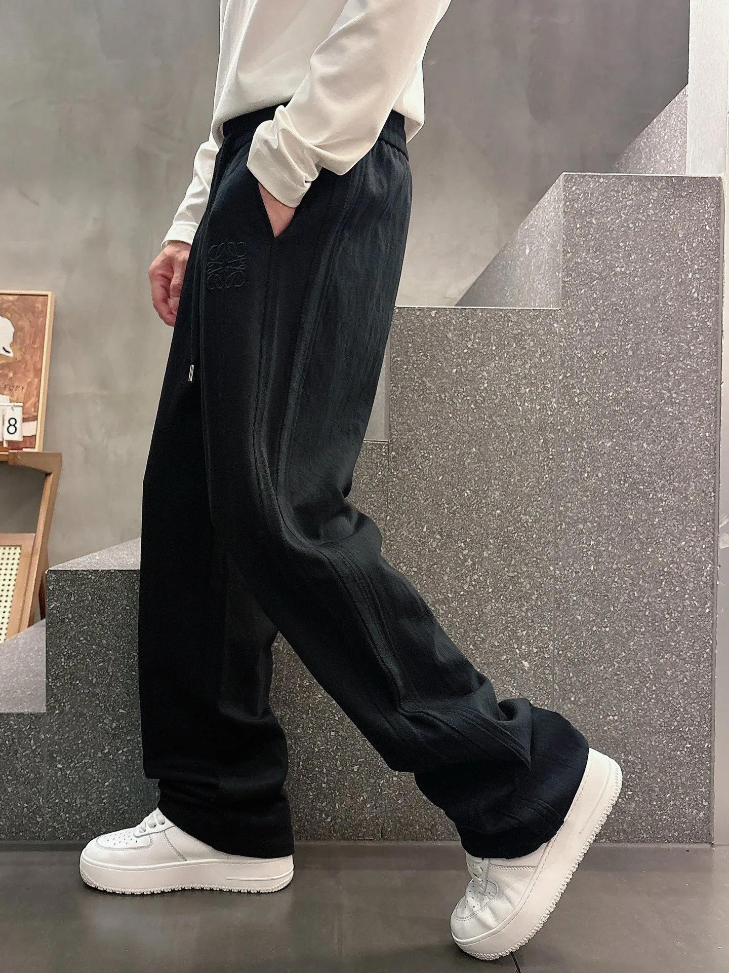 Men's Trousers LOEWE 18178262
