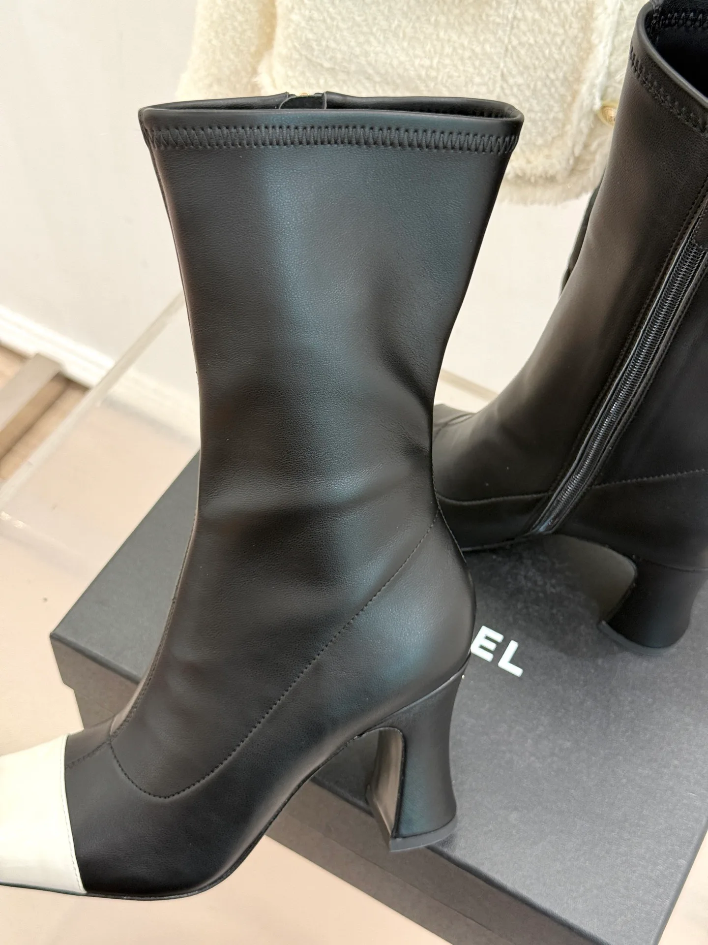Сапоги Женские Chanel 18582926
