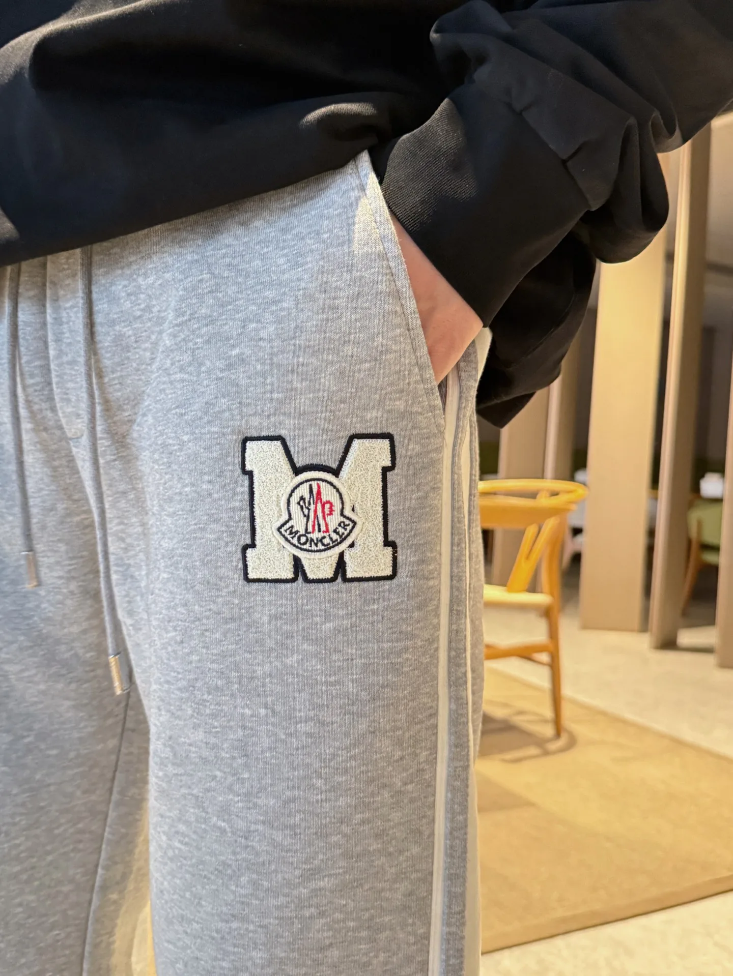 Men's Trousers MONCLER 18345835