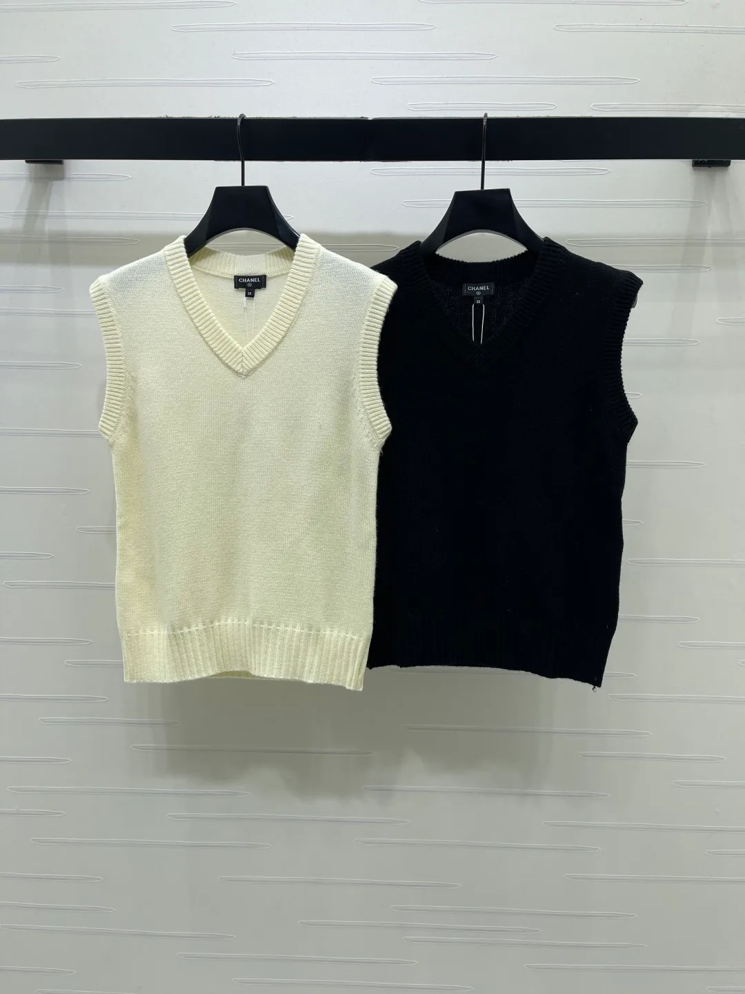 Women's Vests CHANEL 16864191
