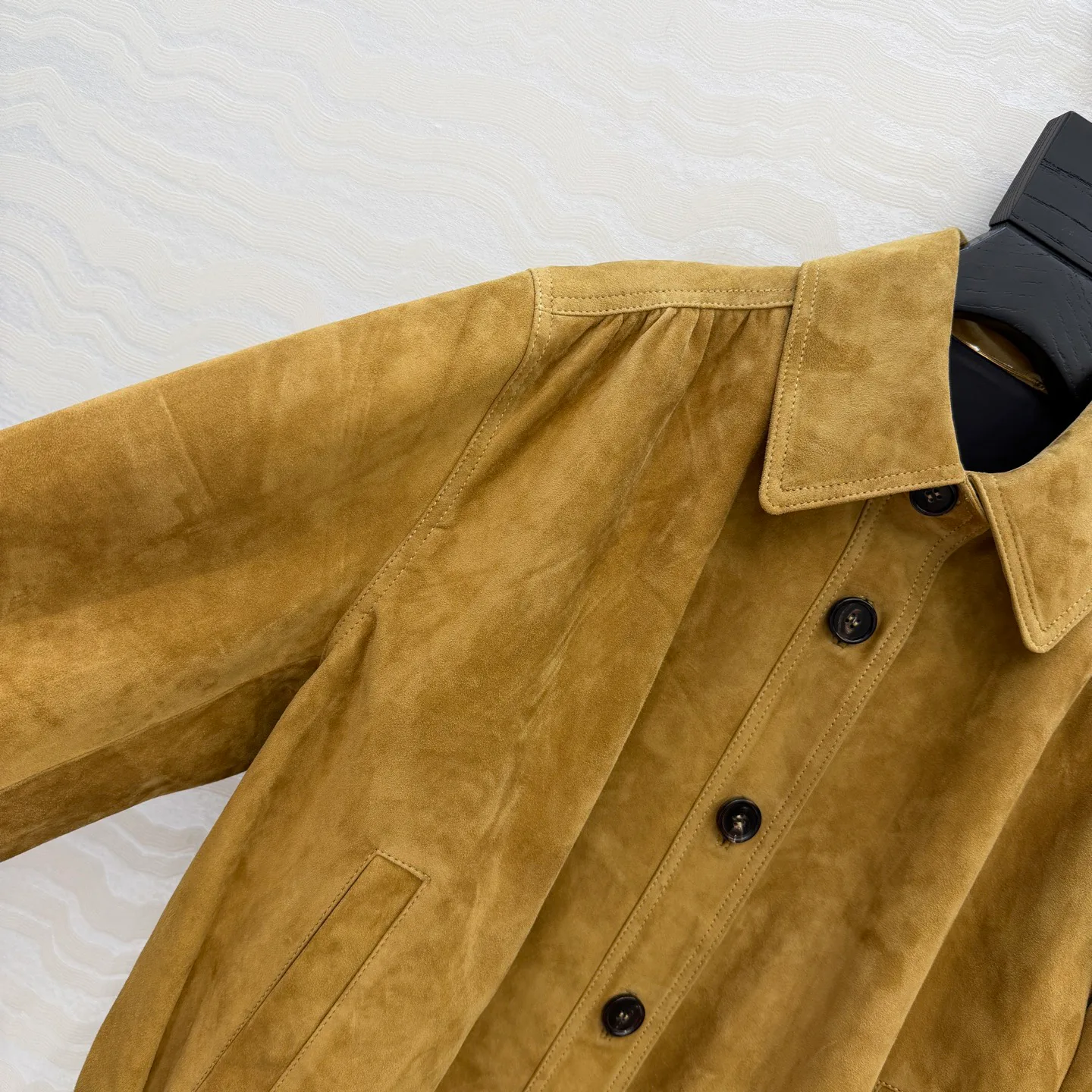 Women's Leather Jackets And Sheepskin Coats SAINT LAURENT 17870010