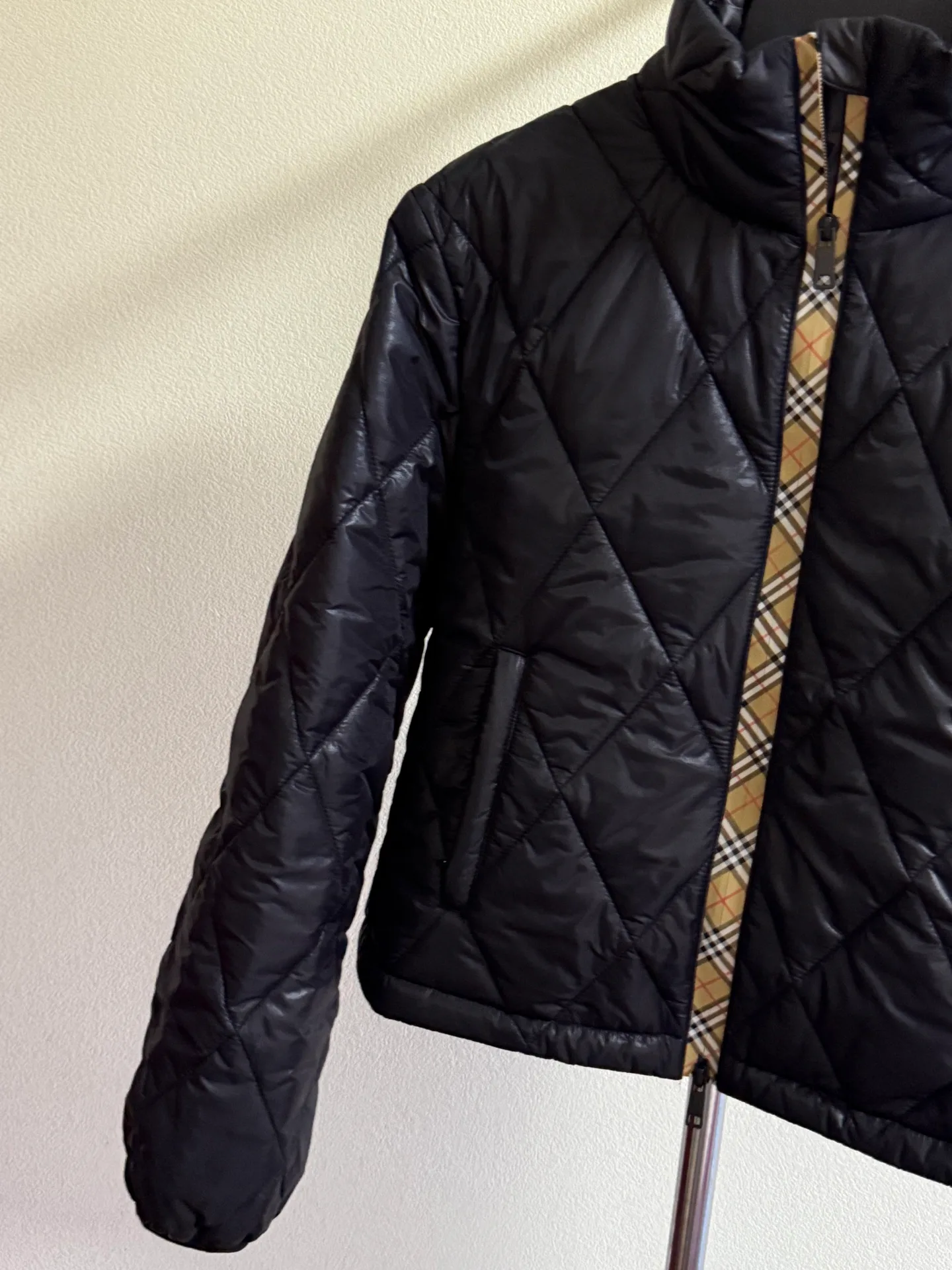 Women's Jackets And Down Jackets BURBERRY 18518523