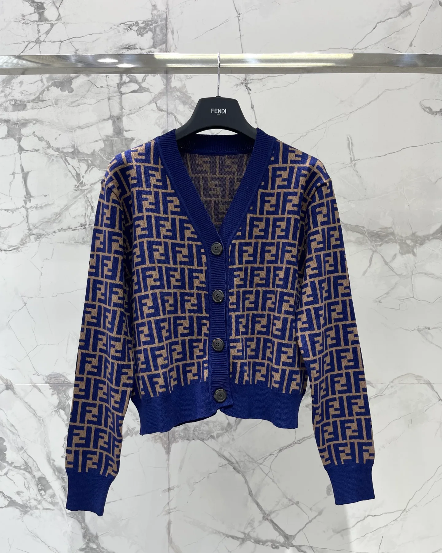 Women's Jumpers And Sweaters FENDI 18211653