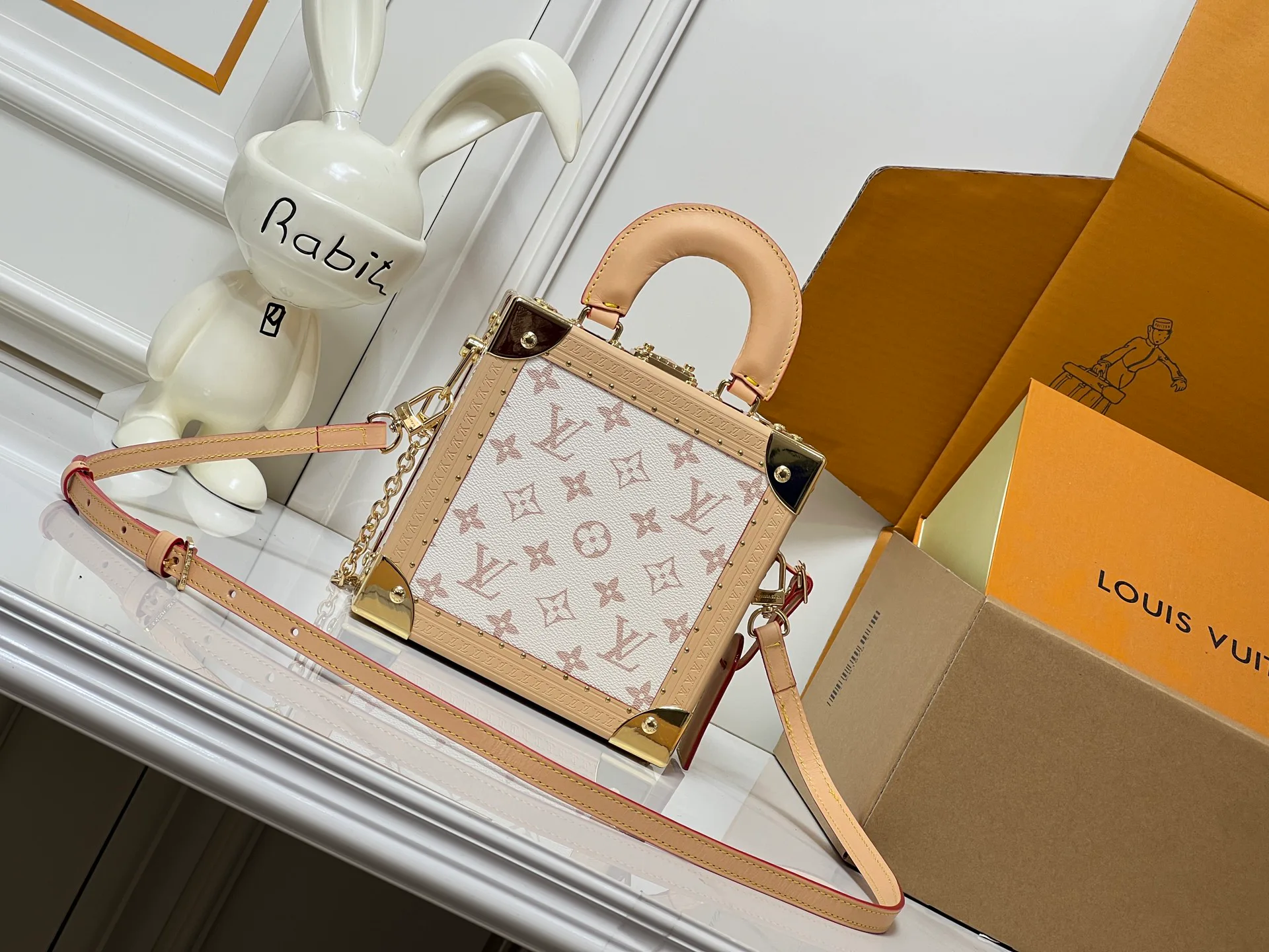 Women's Classic Handbags LOUIS VUITTON 17904082