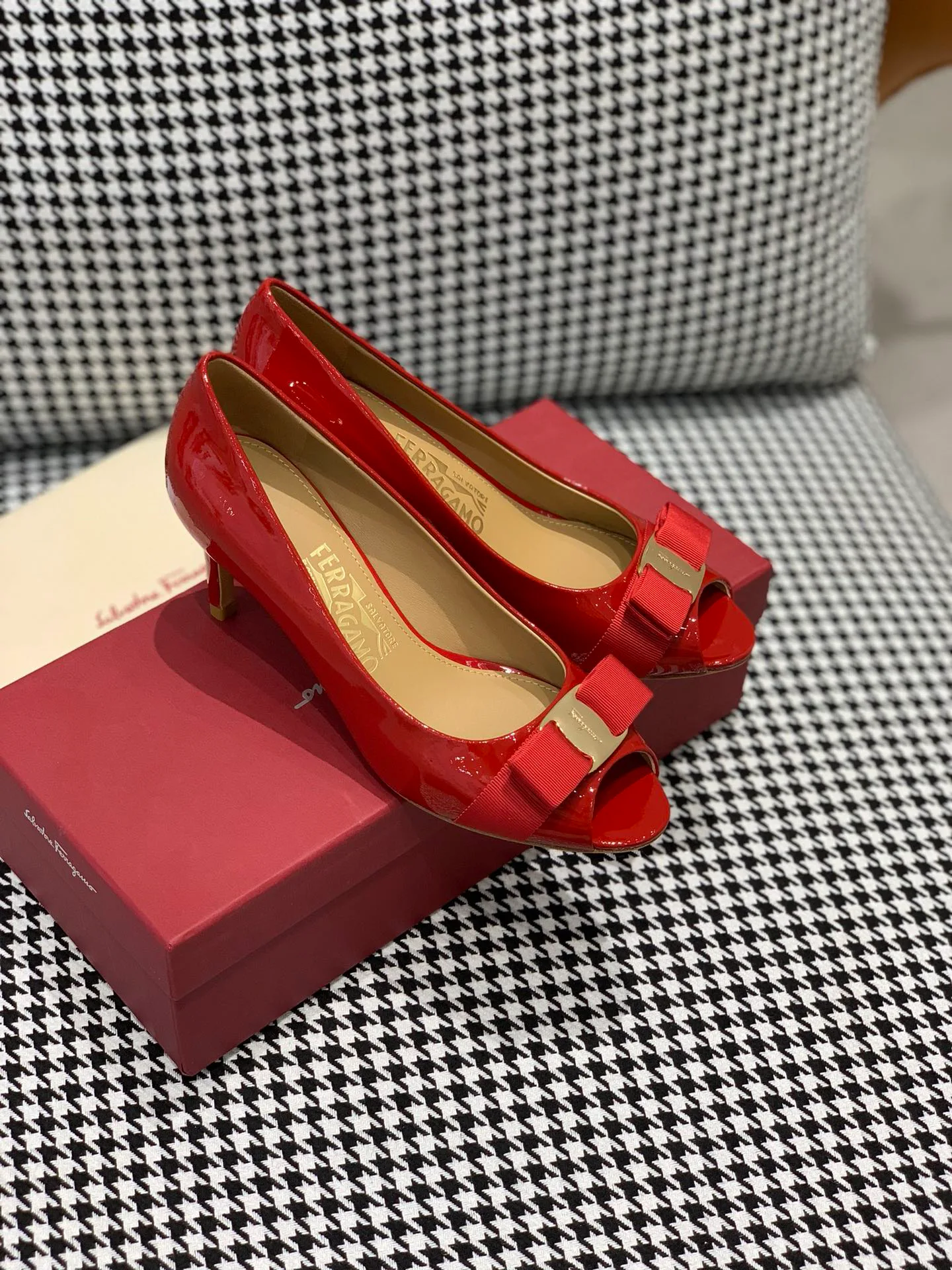 Women's Heels SALVATORE FERRAGAMO 18531879