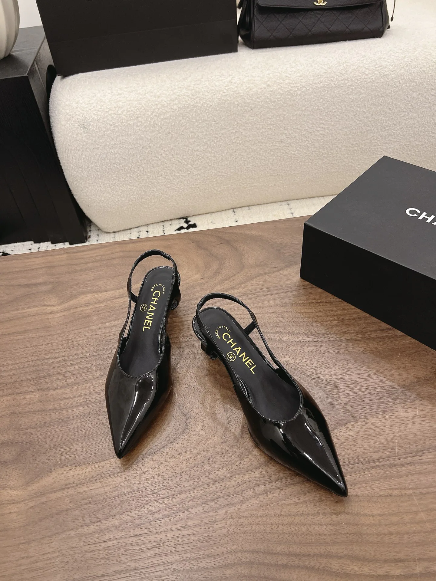 Women's Heels CHANEL 17149180