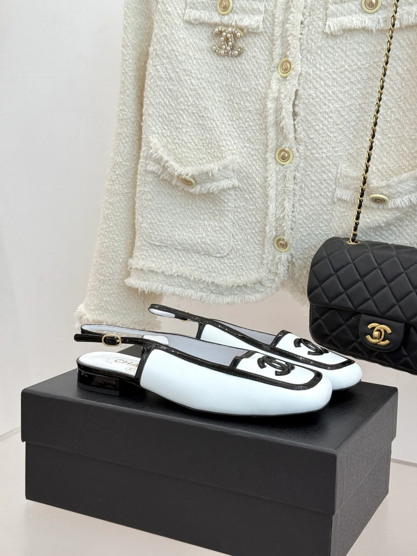 Women's Open-Toe Sandals CHANEL 17616176