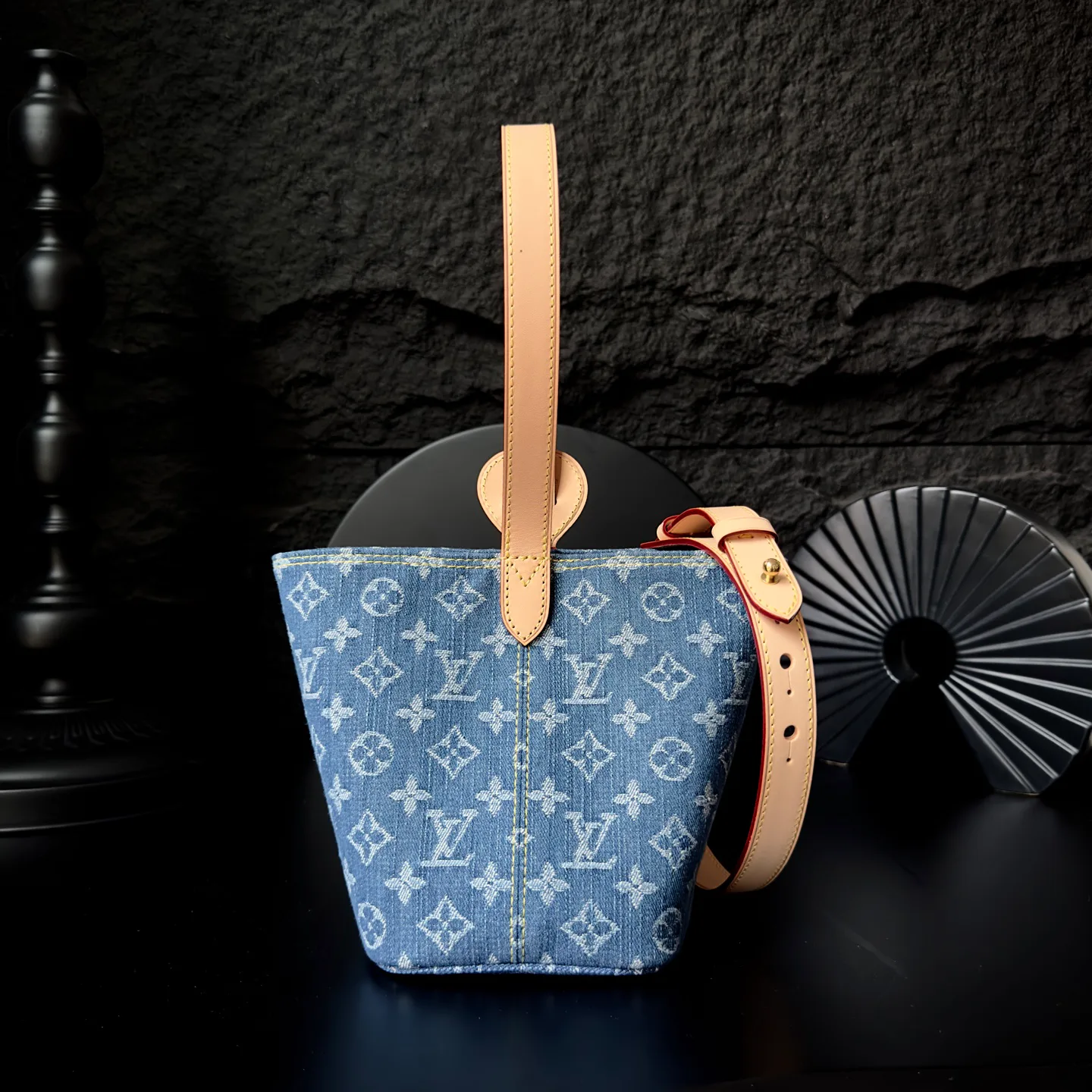 Women's Classic Handbags LOUIS VUITTON 17498631