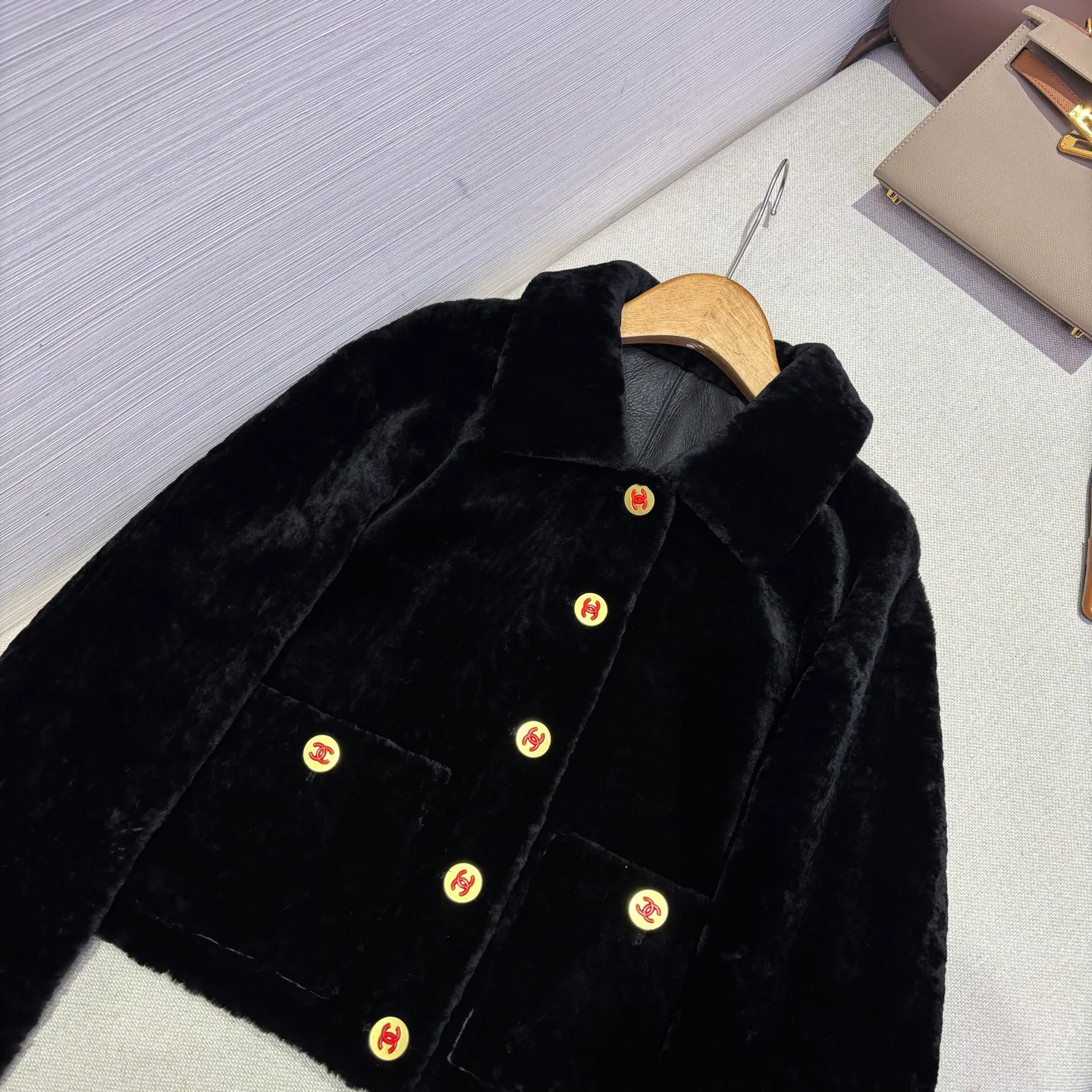 Women's Jackets And Down Jackets CHANEL 18016152