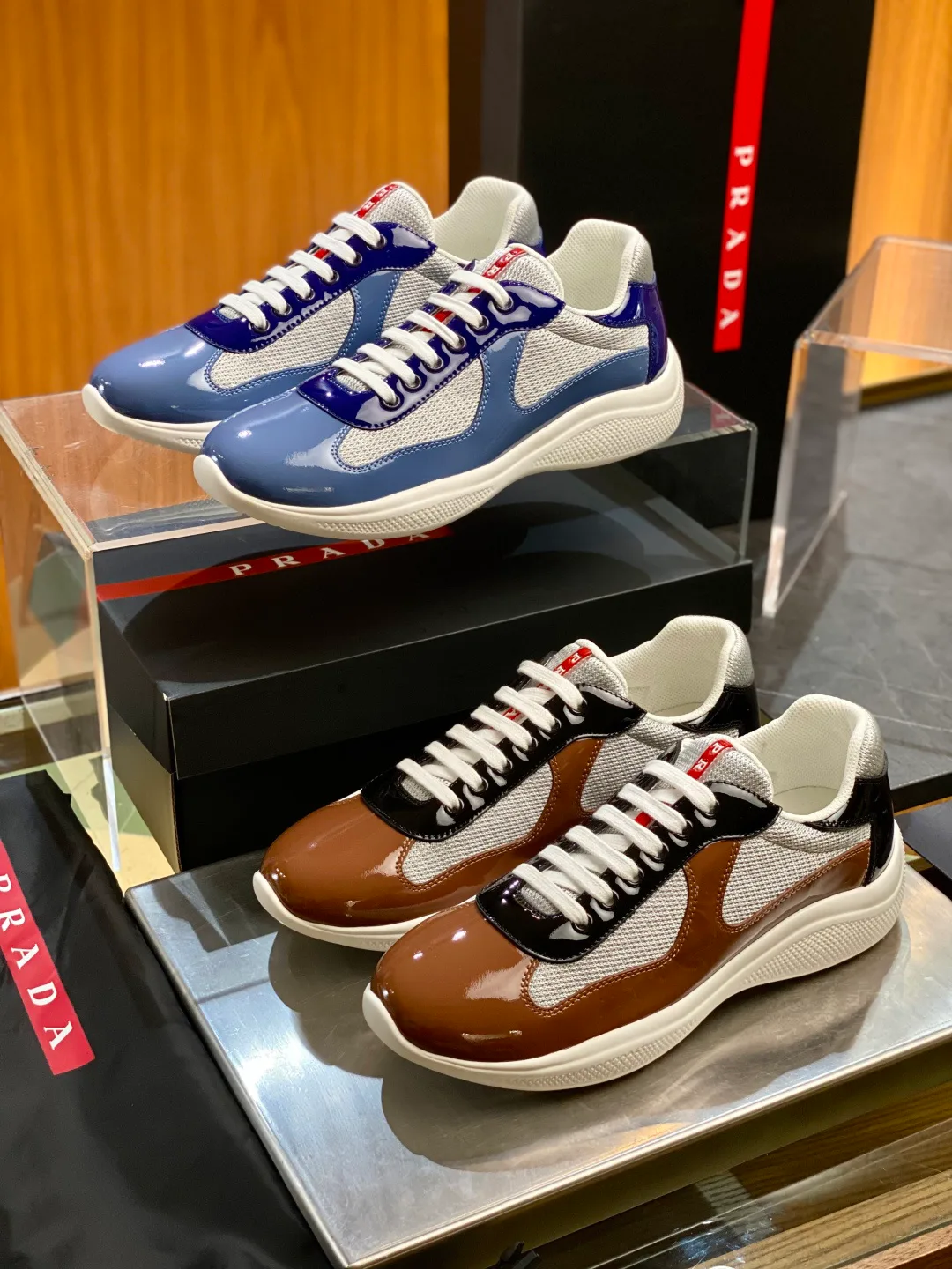 Men's Sneakers PRADA 18119395
